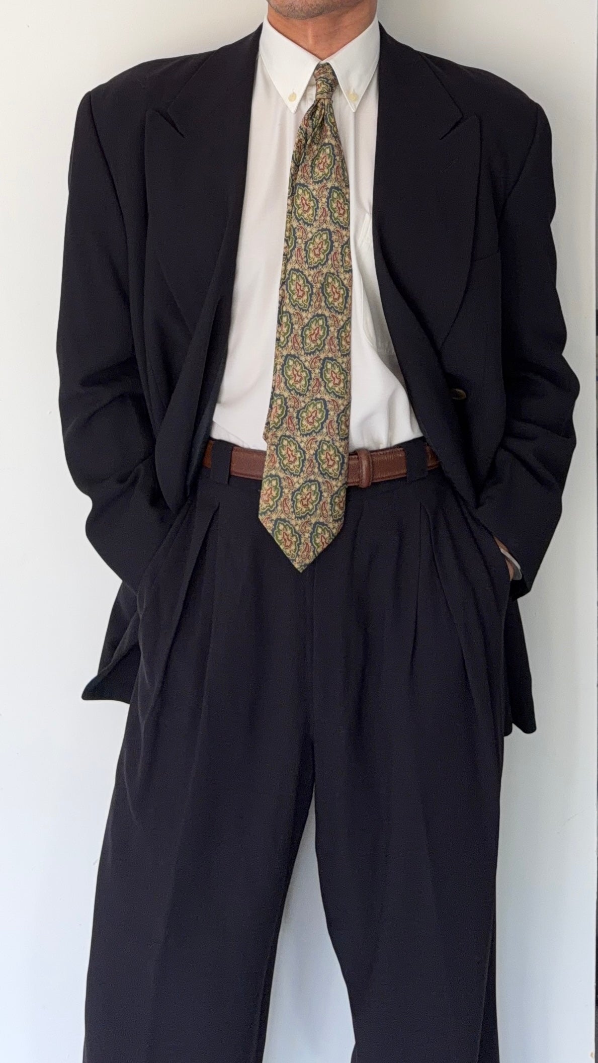 Giorgio Armani 1990s Black Label Peaked Lapel Double Breasted Navy Wool Pleated Draped Suit - Size L Jacket / 34" Waist