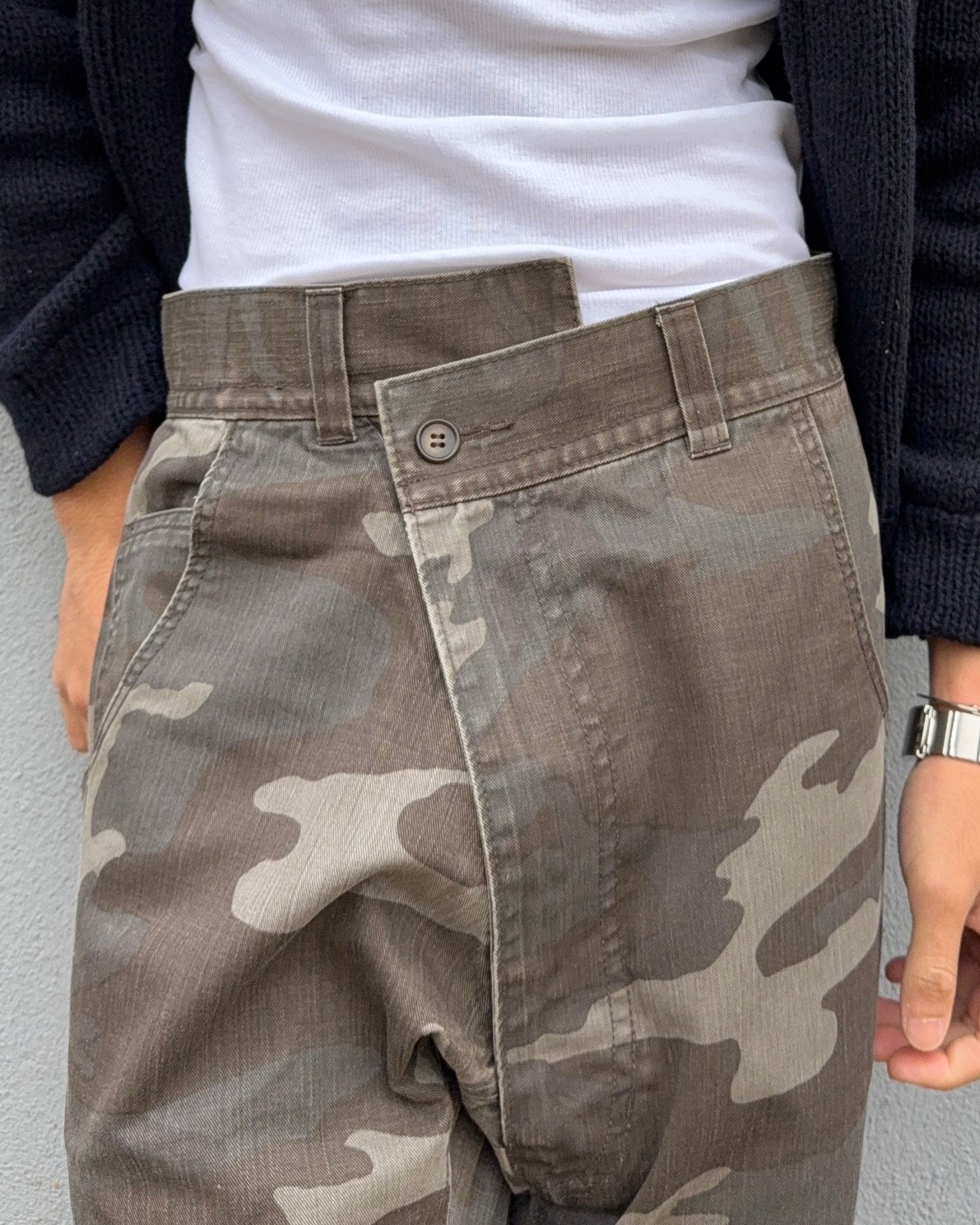 Final Home 2003 Asymmetrical Fly Camo Pants - Size 30