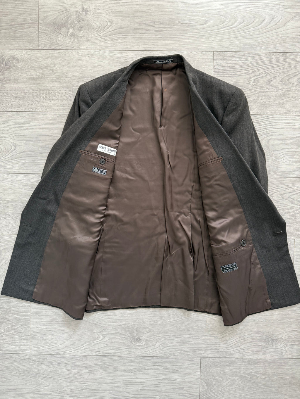 Giorgio Armani 1990s Double-Breasted Pleated Wool Suit - Size L Jacket / 34" Waist