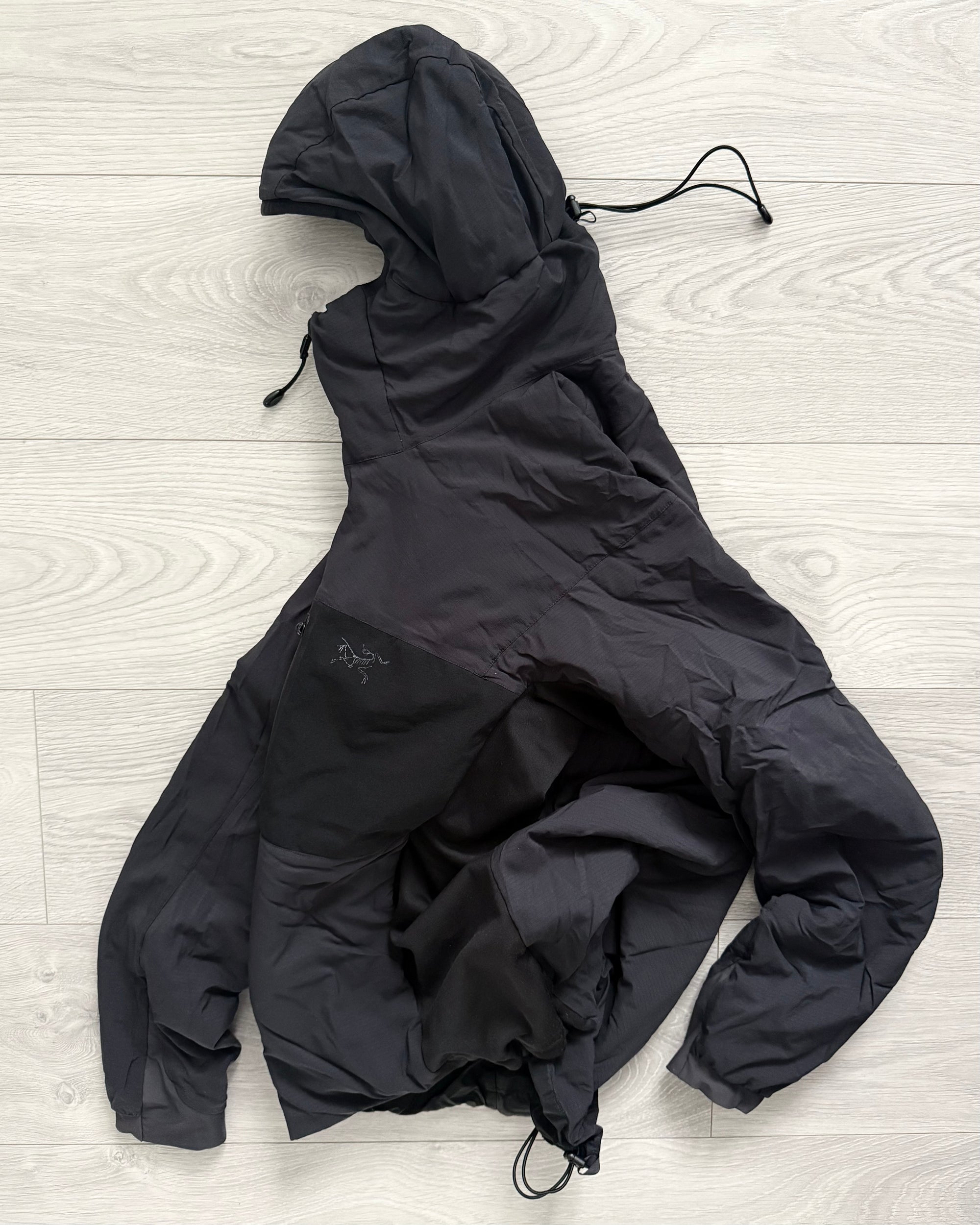 Arcteryx LEAF Atom LT Insulated Hooded Utility Jacket - Size M