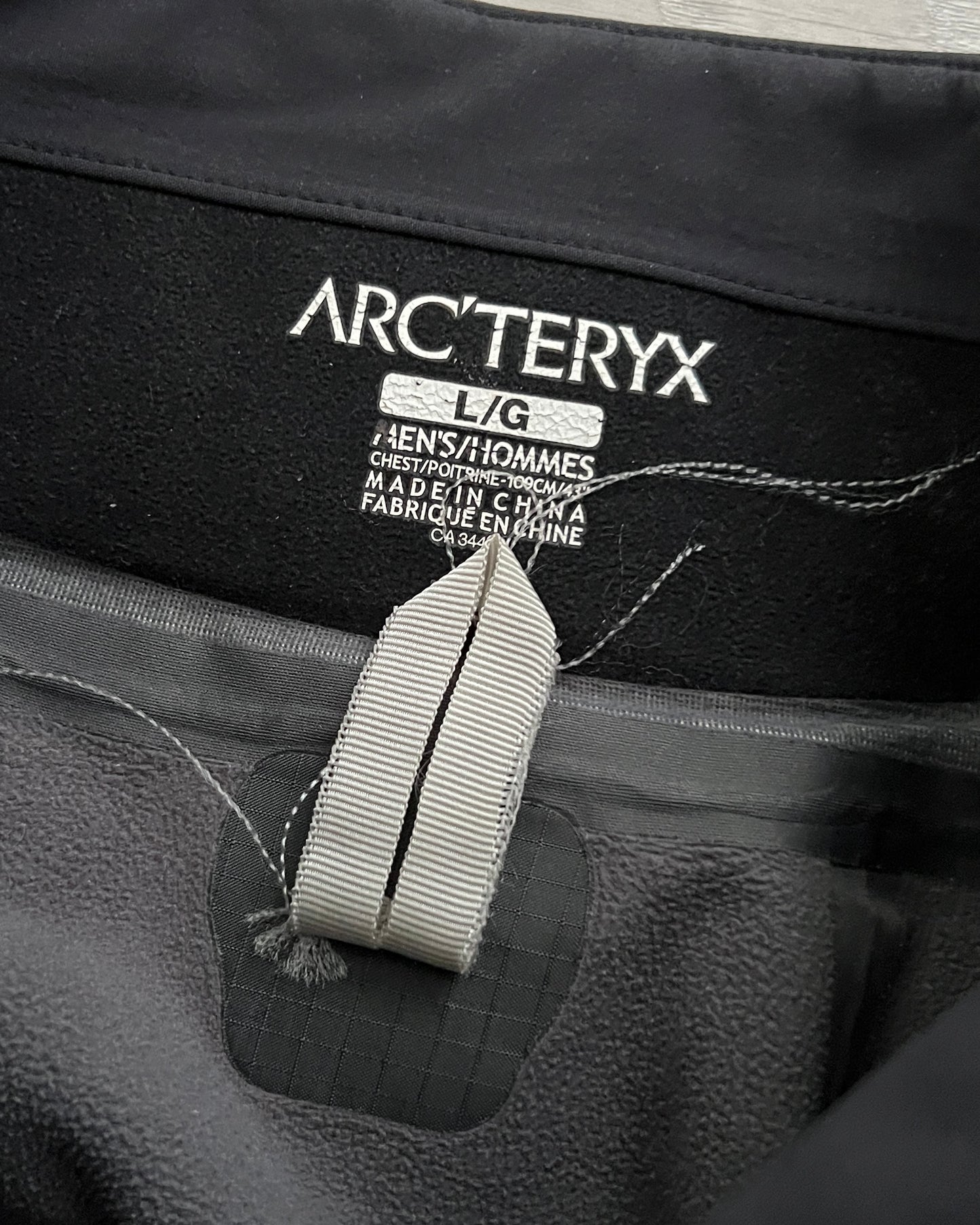 Arcteryx Gore-Windstopper Technical Taped Seam Stingray Jacket - Size L