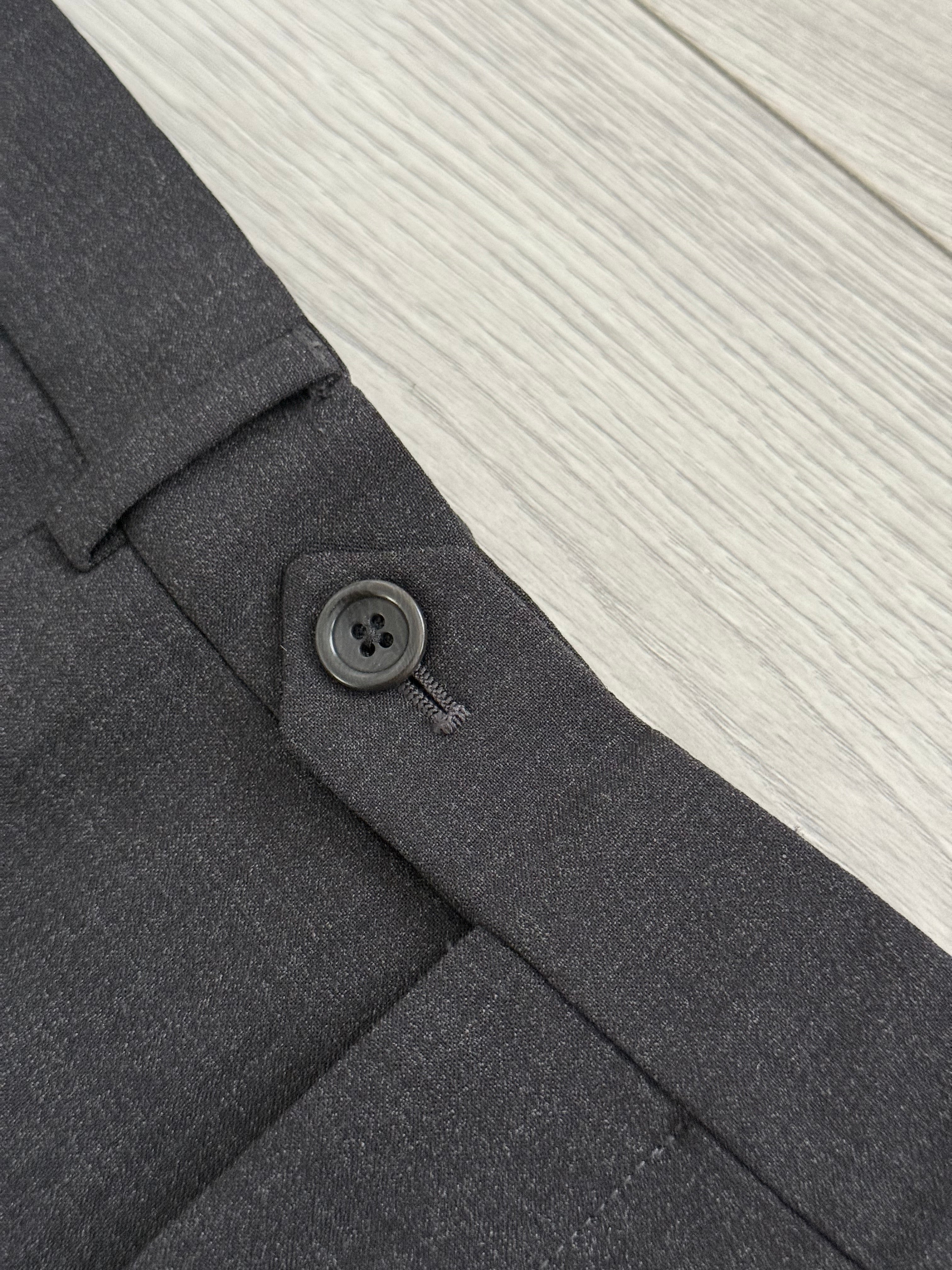 Armani 2000s Pleated Wool Grey Pants - Size 30" Waist