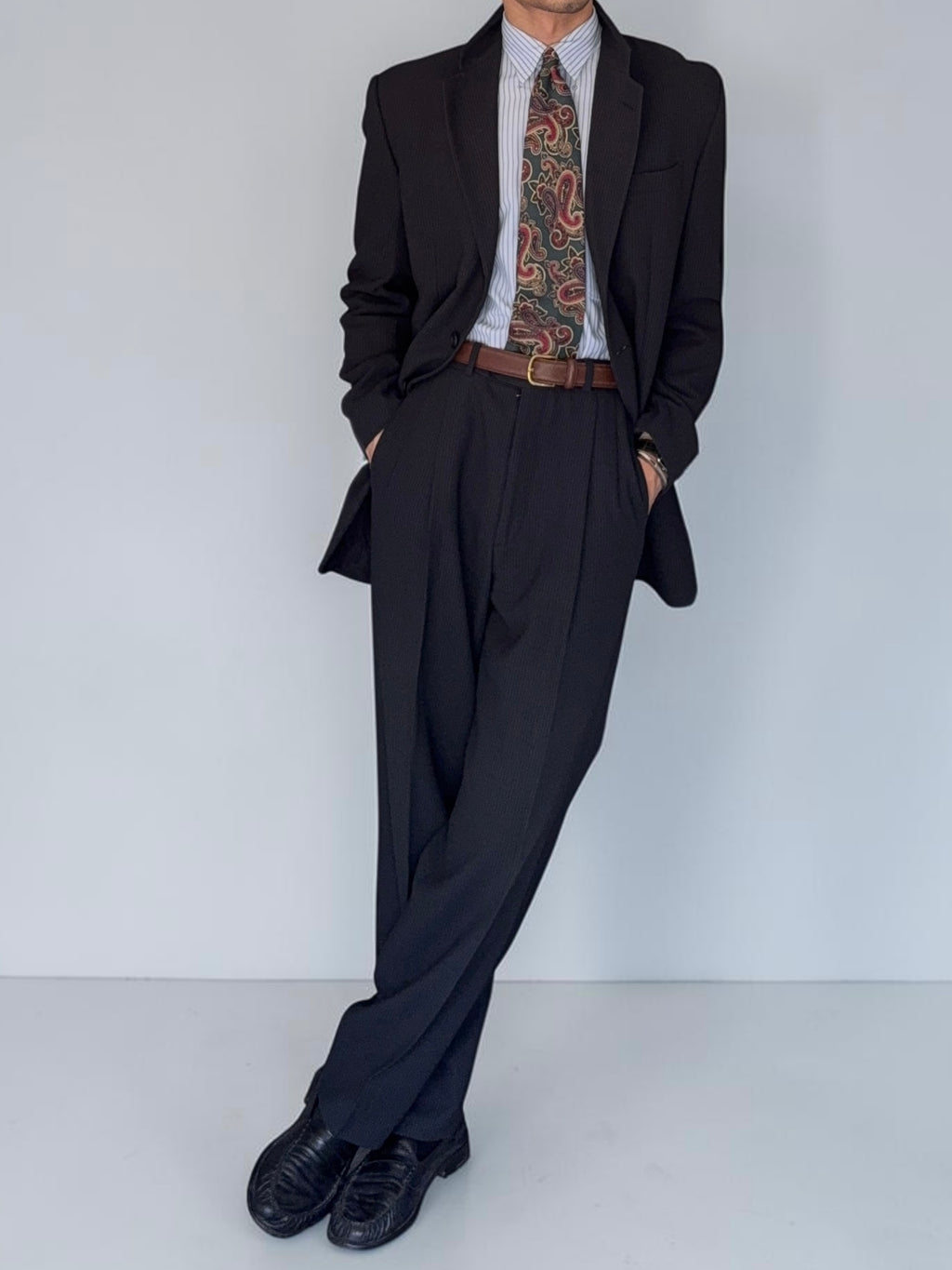 Armani 1990s 3B Draped Woven Wool Pleated Suit - Size L Jacket / 34" Waist
