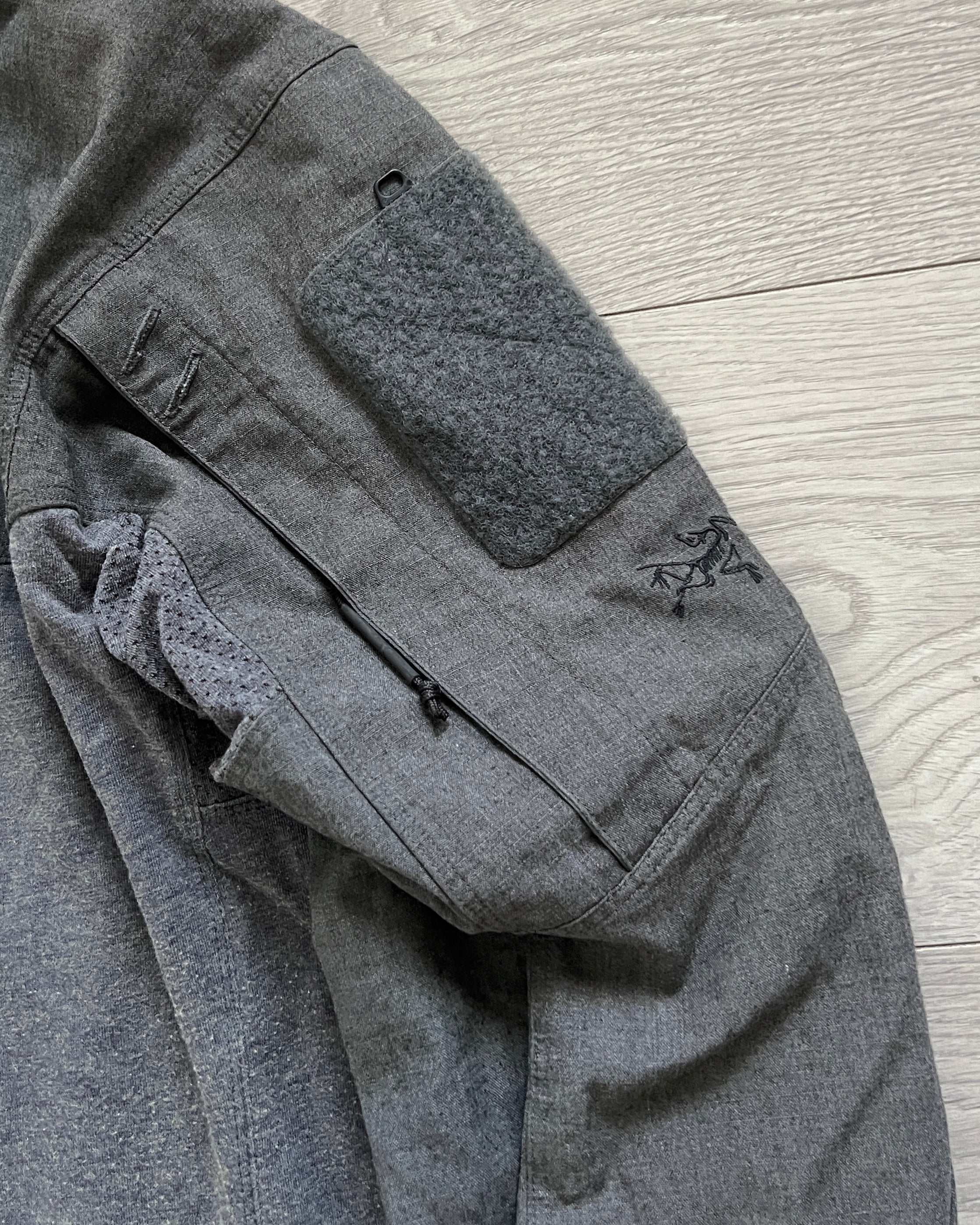 Arcteryx LEAF Assault FR Combat Shirt in Wolf Grey, Made in El Salvador - Size M, L & XL