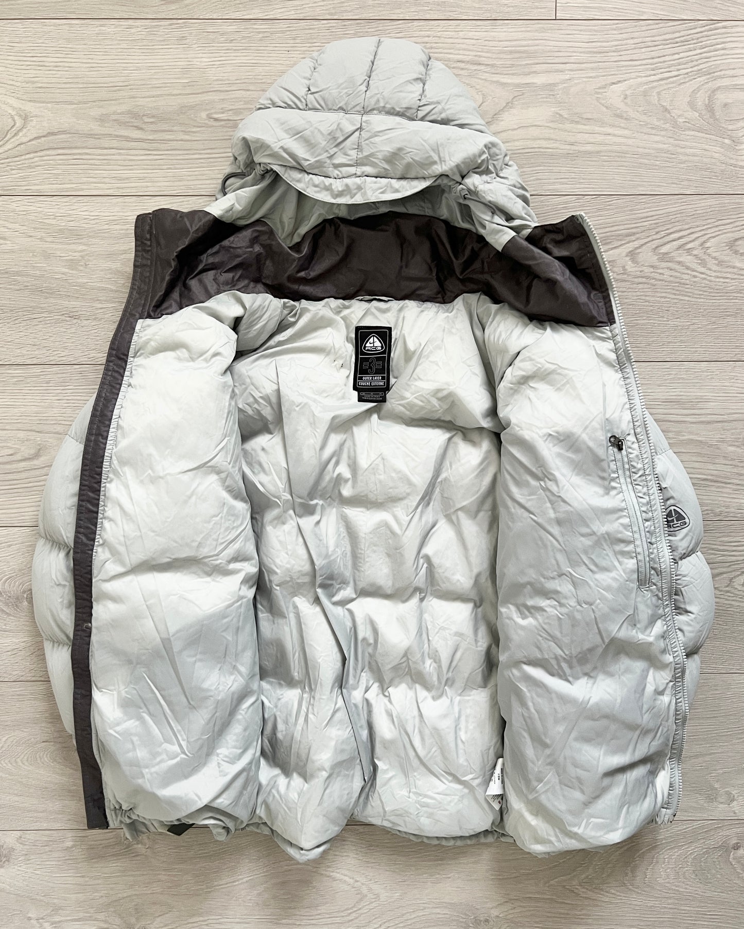 Nike ACG 00s Technical Down Puffer Jacket - Size M