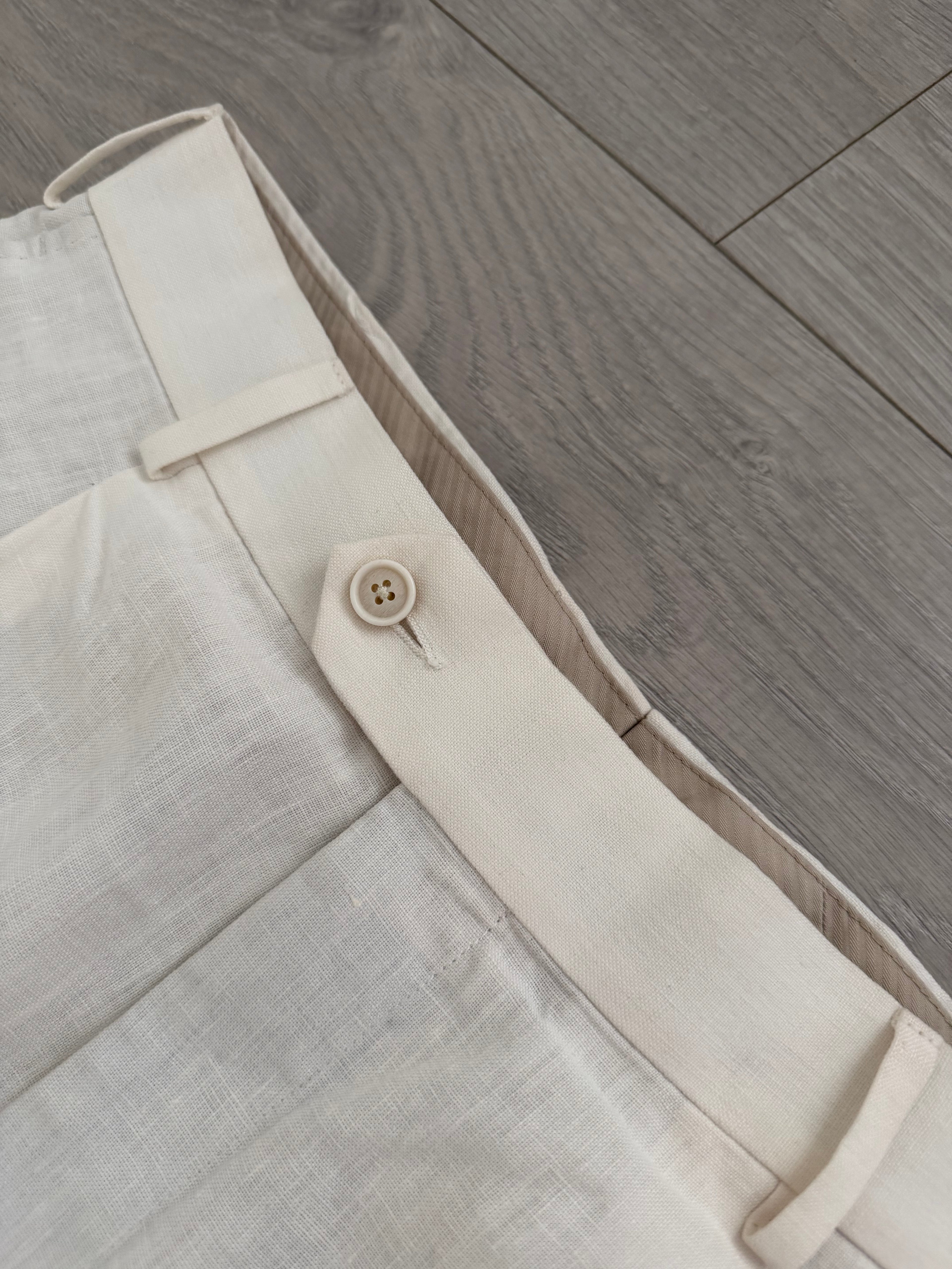 Suit Supply Pleated Linen White Pants - Size 30" Waist