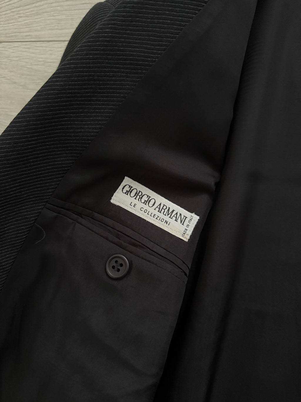 Giorgio Armani 1980s Double Breasted Pleated Wool Suit Charcoal Grey New - Size L Jacket / 32" Waist