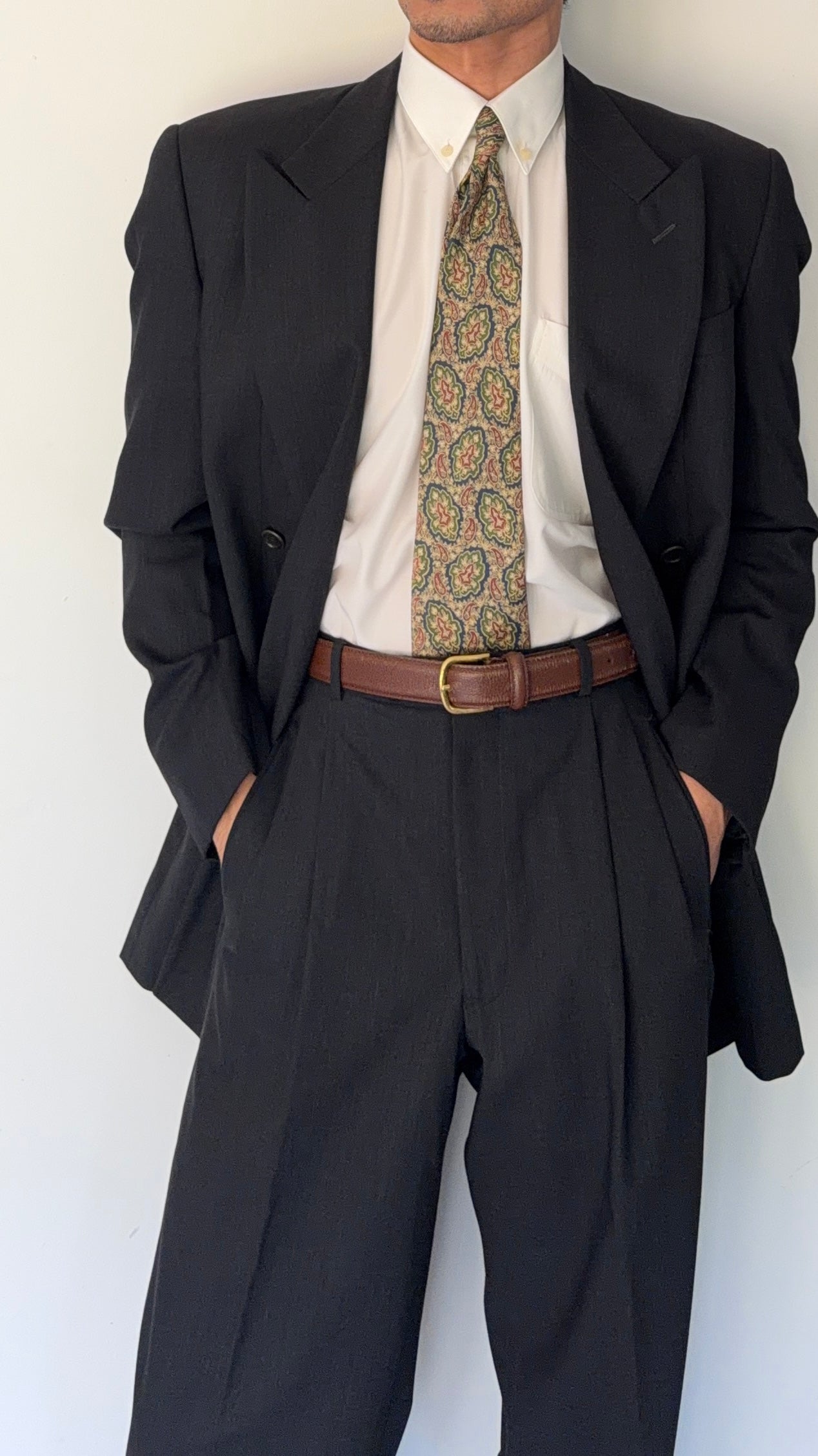 Armani 1990s Peaked Lapel Double Breasted Pleated Wool Suit Charcoal Grey - Size L Jacket / 33" Waist