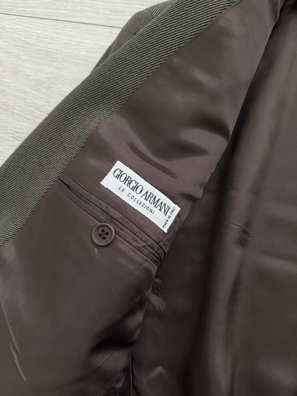 Giorgio Armani 1980s Double Breasted Pleated Wool Suit Olive Taupe New - Size L Jacket / 32" Waist