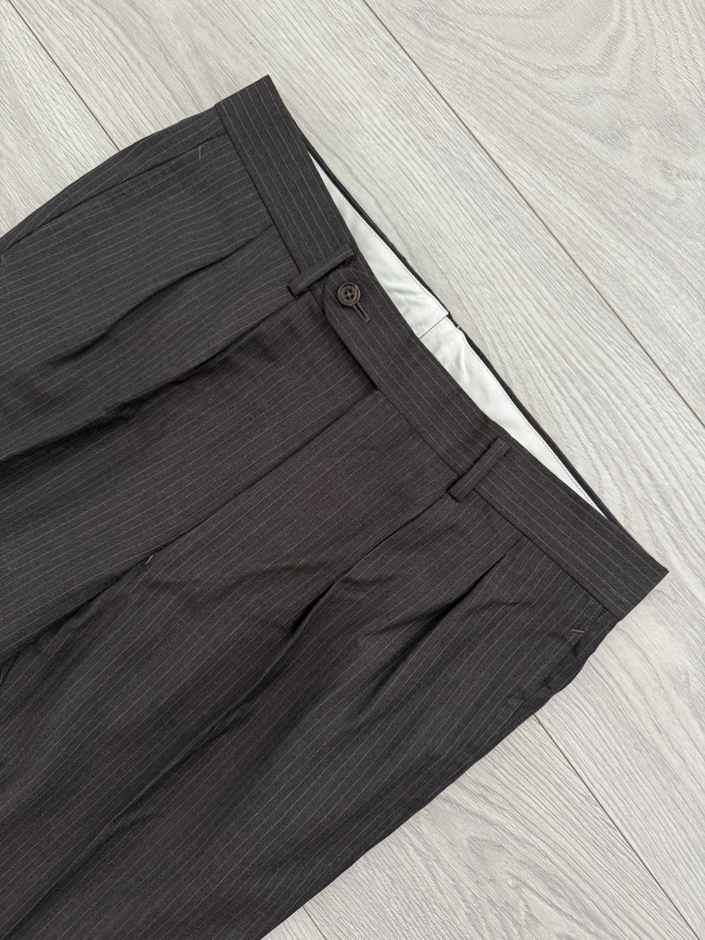 Burberry 1990s 2B Striped Wool Double-Pleat Espresso Grey Suit - Size M Jacket / 33" Waist