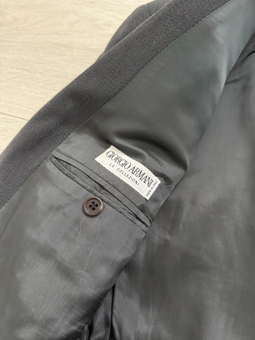 Giorgio Armani 1980s Double Breasted Pleated Wool Suit Steel Charcoal New - Size L Jacket / 32" Waist