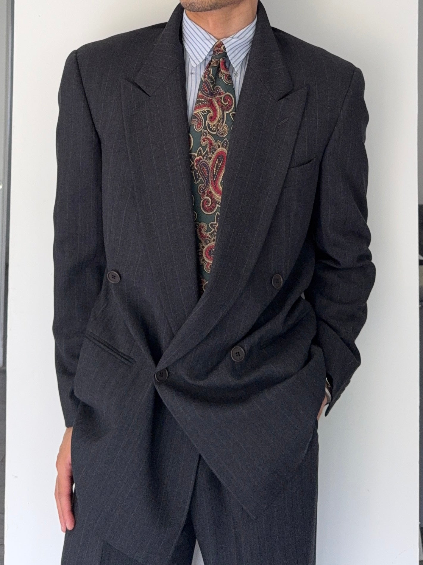 ヴィンテージ Giorgio Armani ダークグレー スーツ Giorgio Armani 1980s Peaked Lapel Double Breasted Pinstriped Grey