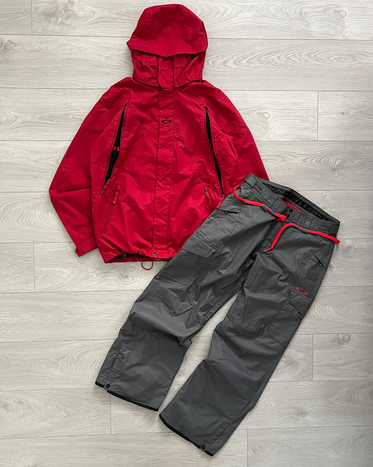 Oakley 2011 Waterproof Technical Ski Jacket & Trousers Set - Size M Jacket / L Trousers