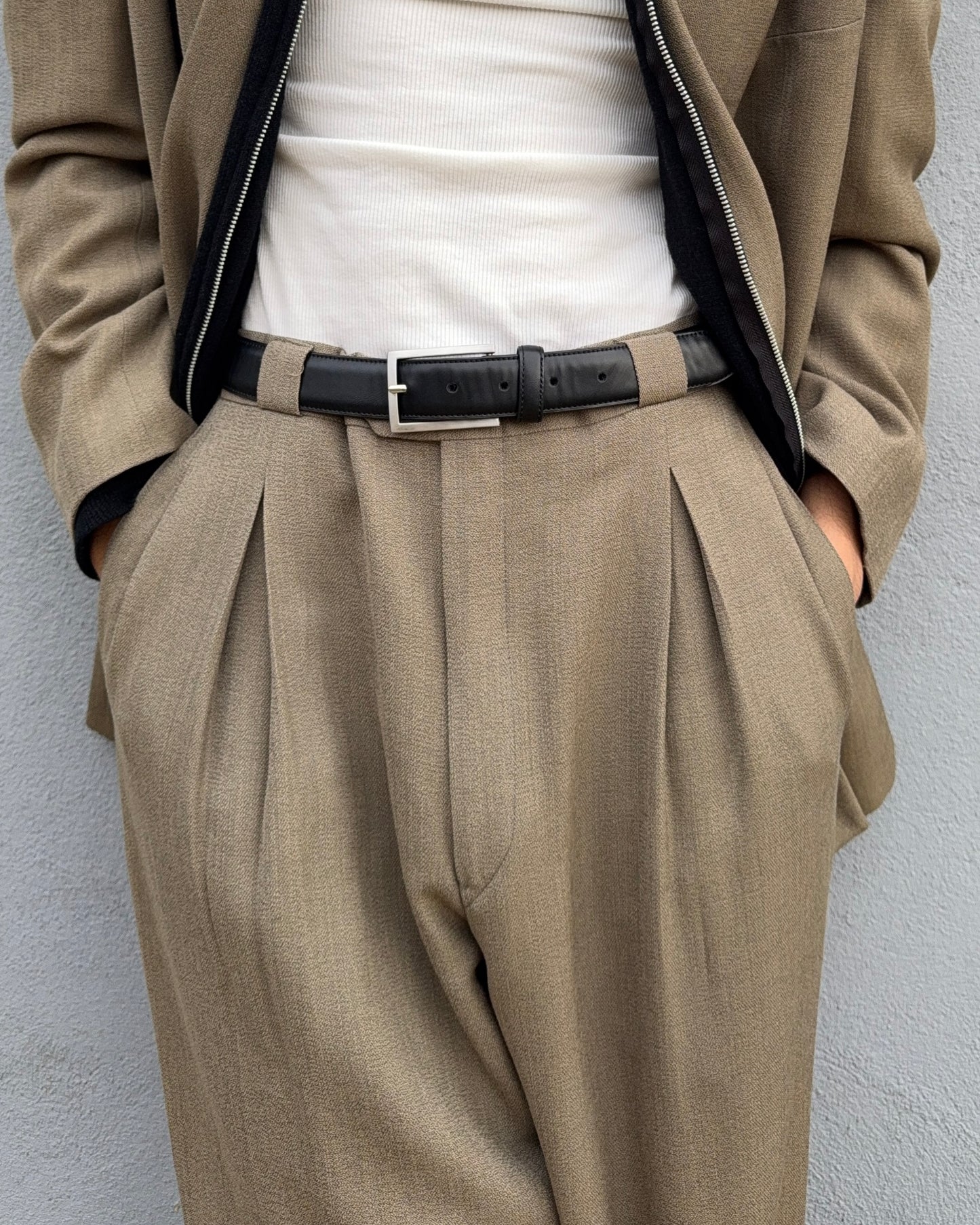 Giorgi Armani 1980s Pleated Double-Breasted Suit - Size L Jacket / 34" Waist