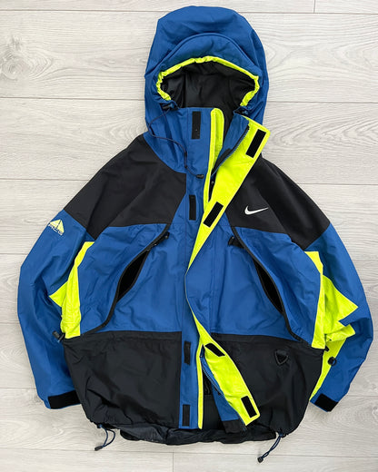 Nike ACG 00s Lungs Era Waterproof Storm Fit Tech Jacket - Size XL