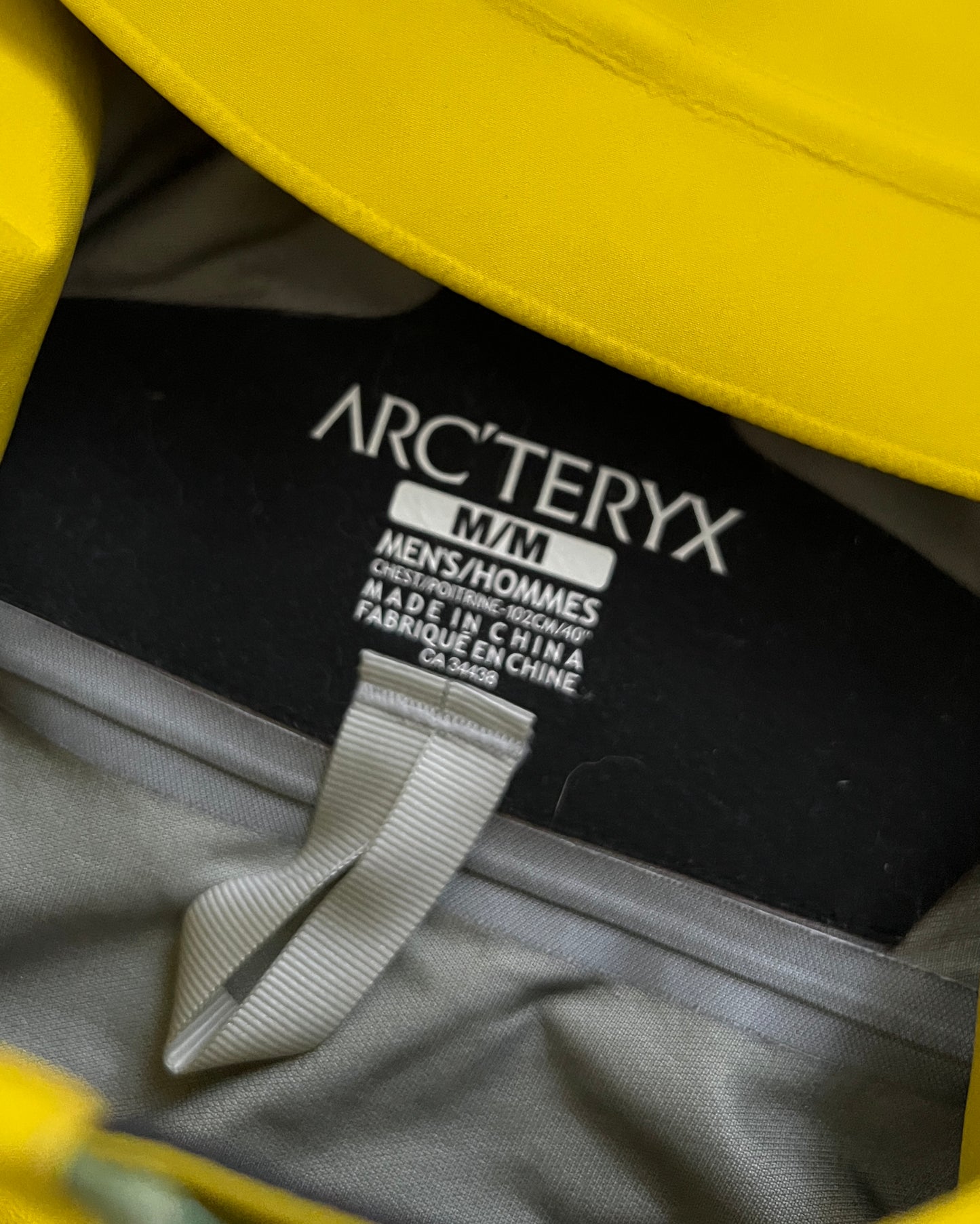 Arcteryx Theta LT Gore-Tex Pro Waterproof Yellow Jacket - Size M