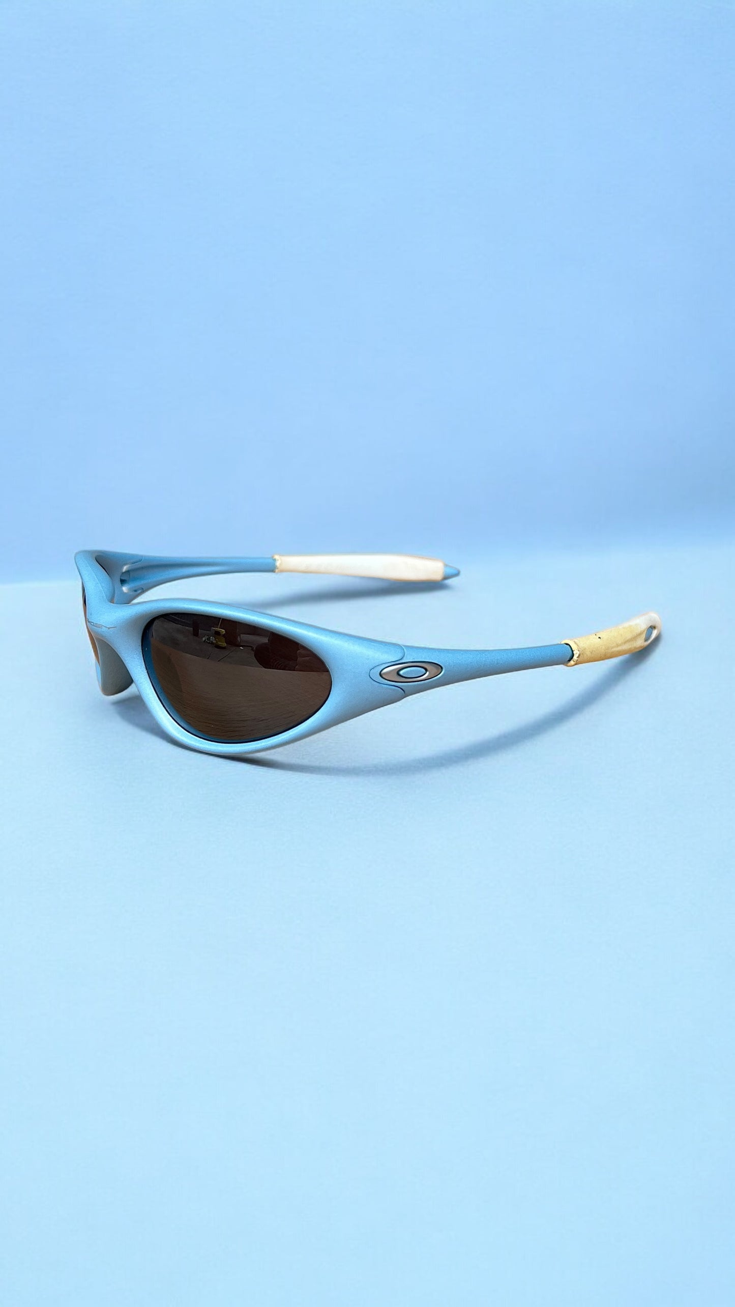 Oakley Minute Gen 1 Baby Blue Sunglasses