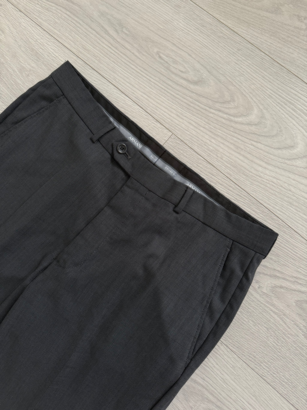 Armani 1990s 3B Charcoal Grey Pleated Wool Suit - Size L Jacket / 34" Waist