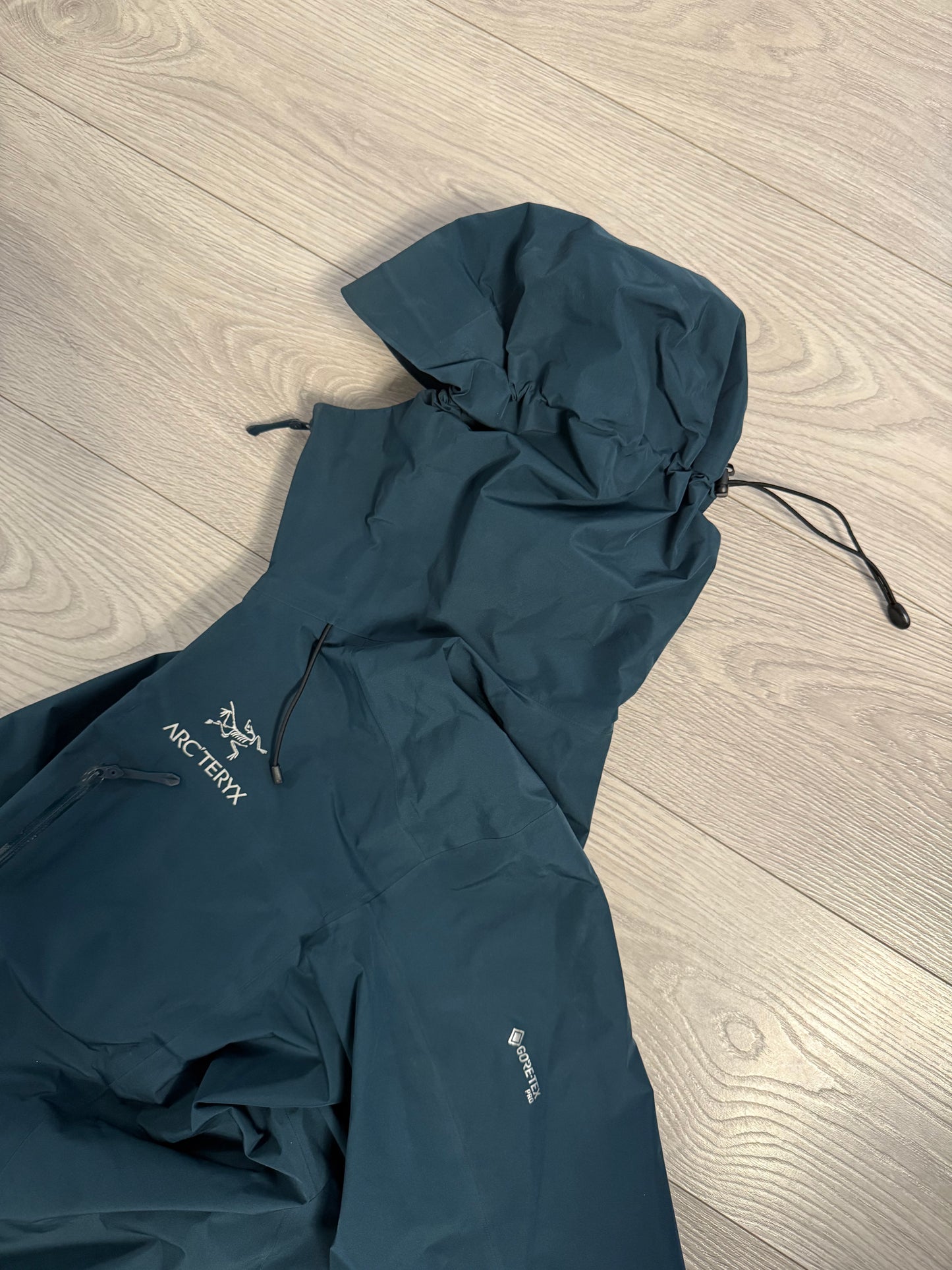 Arc'teryx Alpha FL Gore-Tex Pro Shell Jacket - Size M