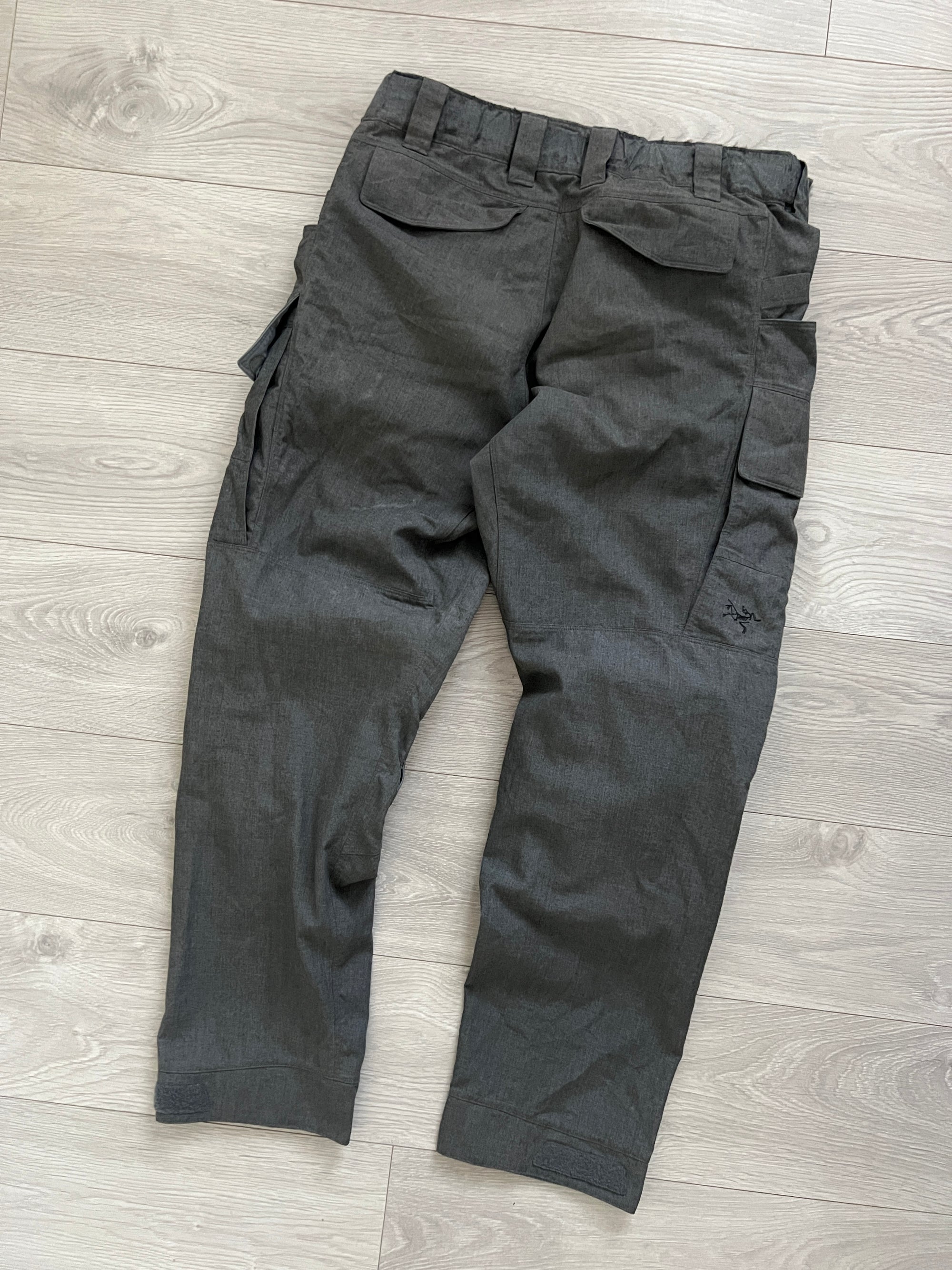 Arcteryx LEAF SMU Assault FR Conbat Utility Pants Wolf Grey - Size L
