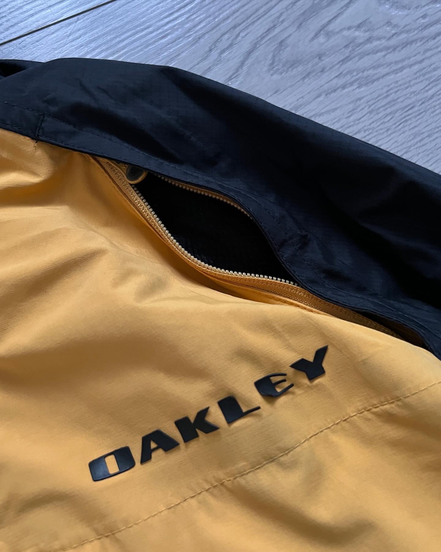 Oakley 00s Rocket Fuel Waterproof Technical Vent Jacket - Size L