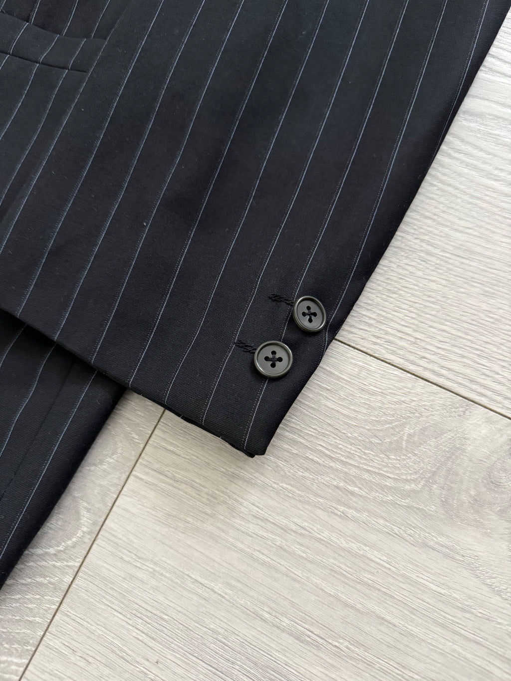 Versace 1980s Peak Lapel Double Breasted Triple Pleated Wool Striped Suit - Size L Jacket / 33" Waist