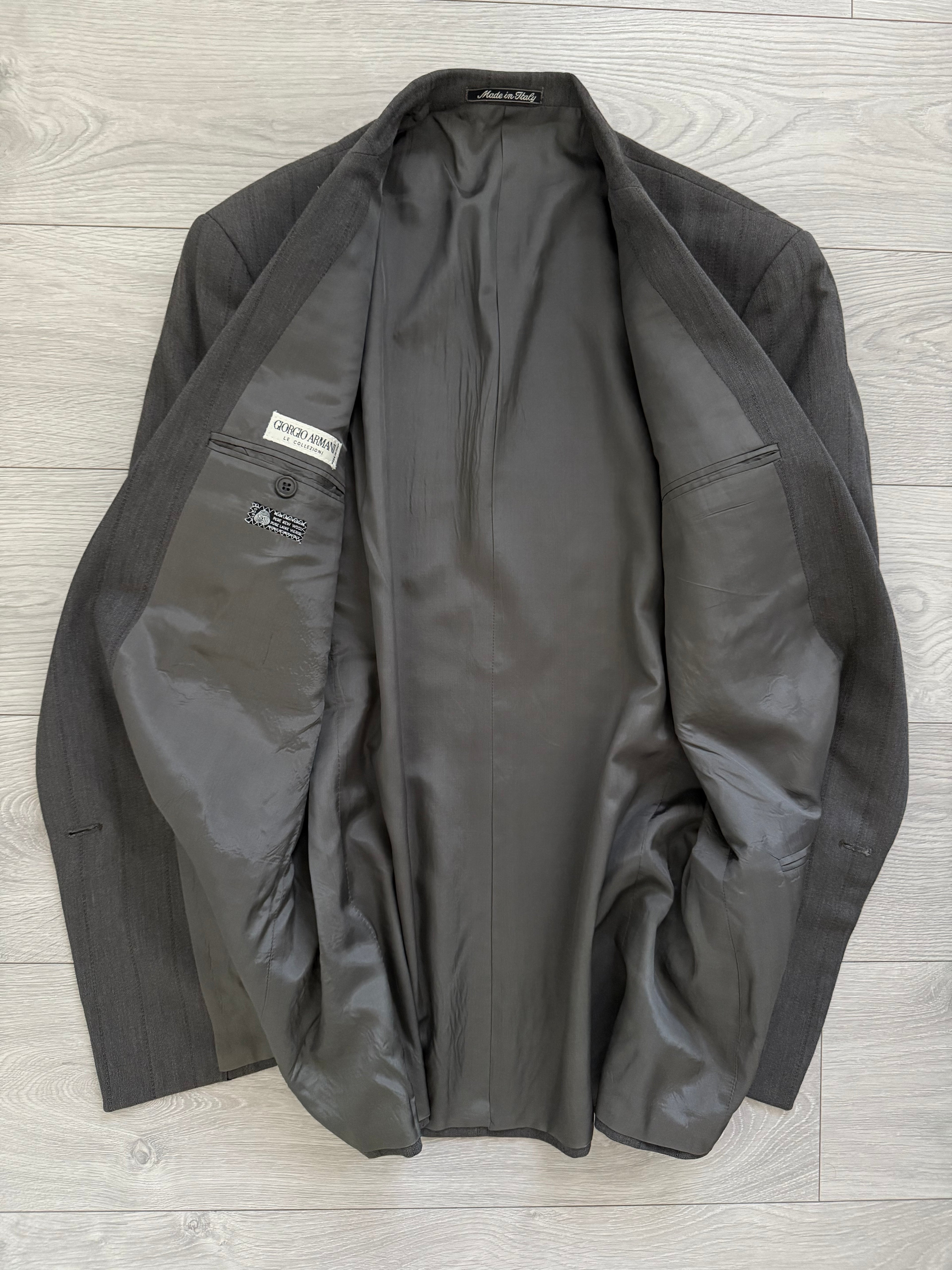 Giorgio Armani 1980s Peaked Lapel Double Breasted Textured Wool Pleated Suit - Size L Jacket / 36" Waist