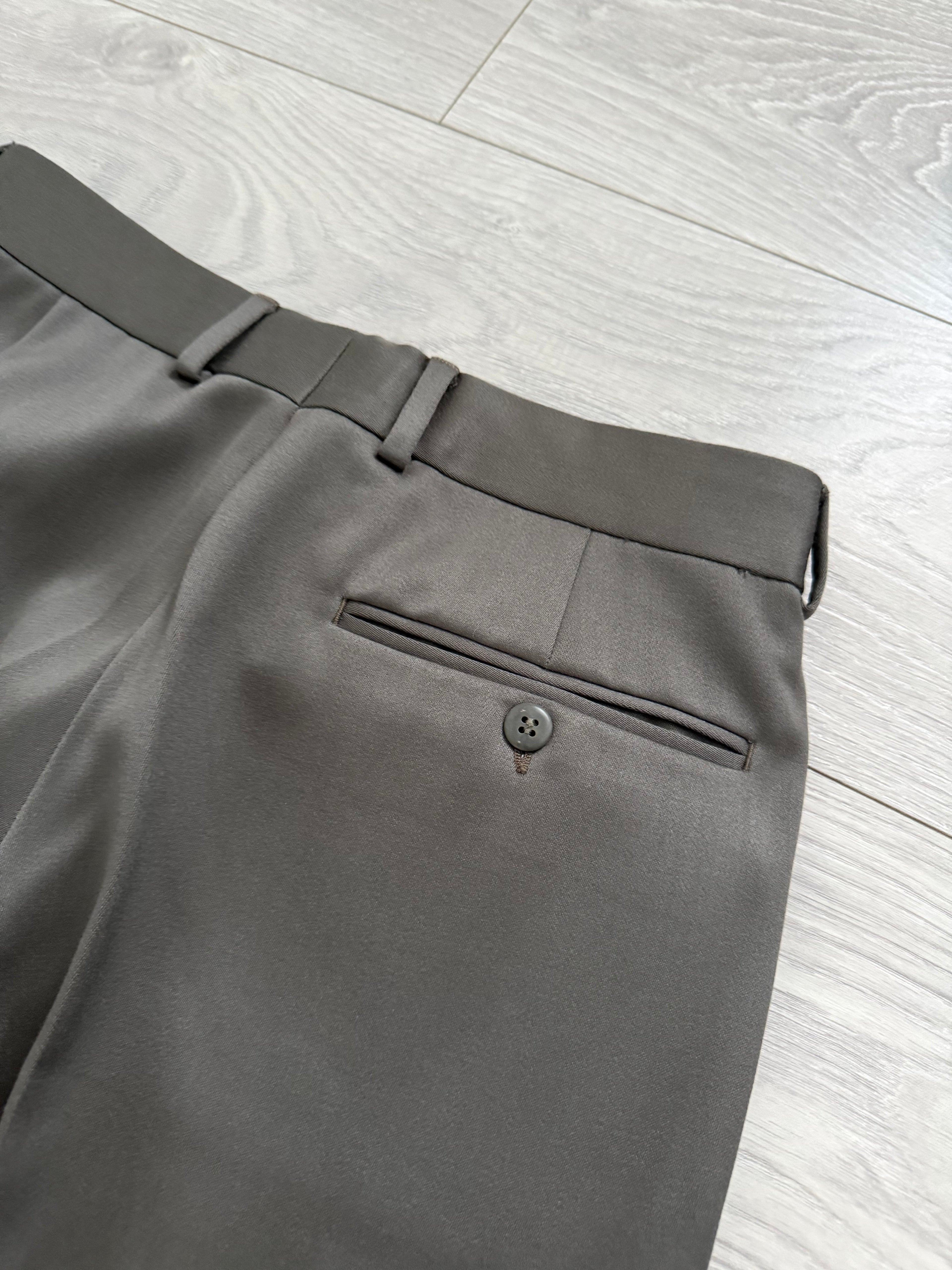 Hugo Boss 1980s 'Mitford' Peak Lapel Double Breasted Pleated Taupe Green Suit - Size L Jacket / 30" Waist