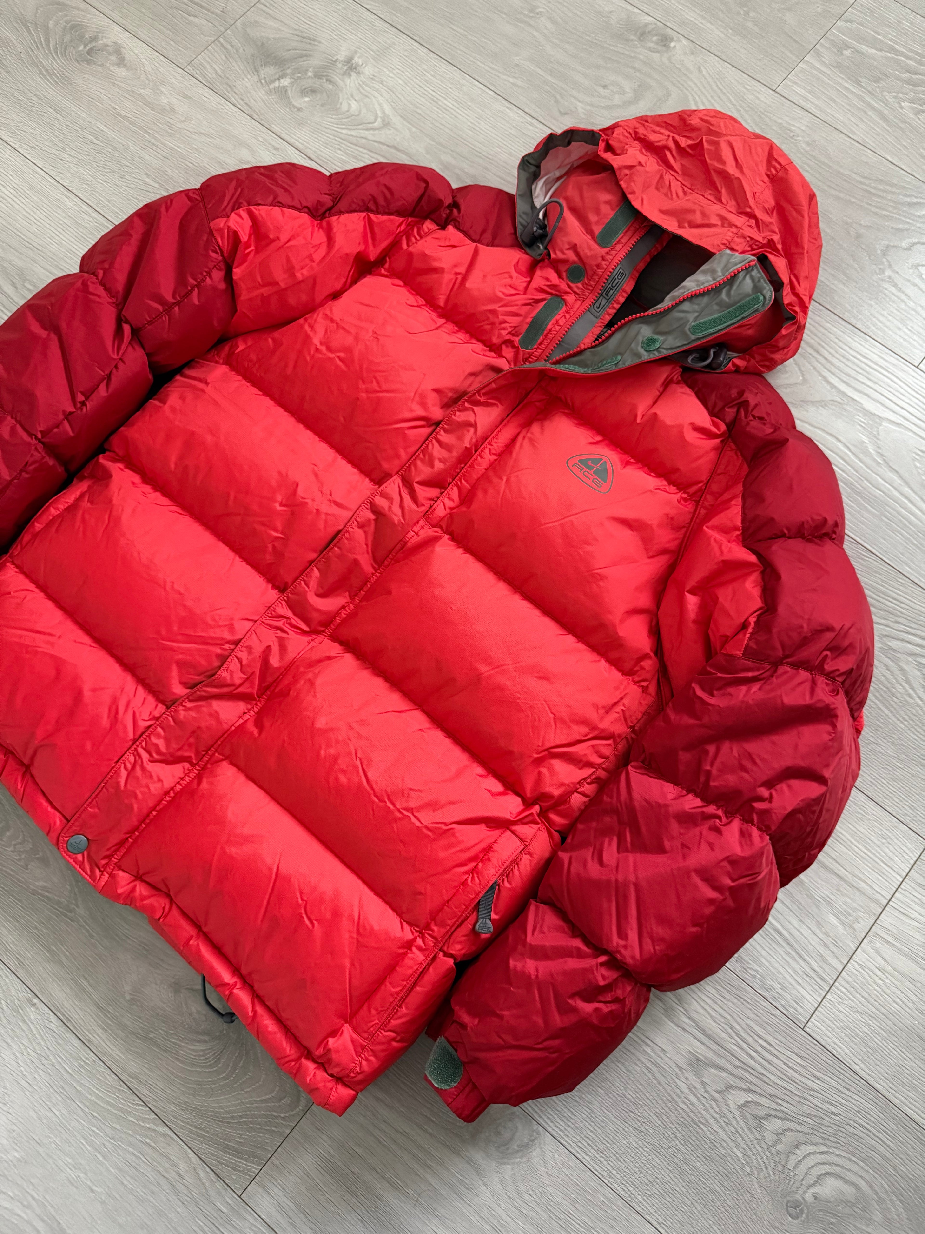 Nike ACG 00s Lungs Era Goose Down Nylon Tech Puffer Jacket - Size XL