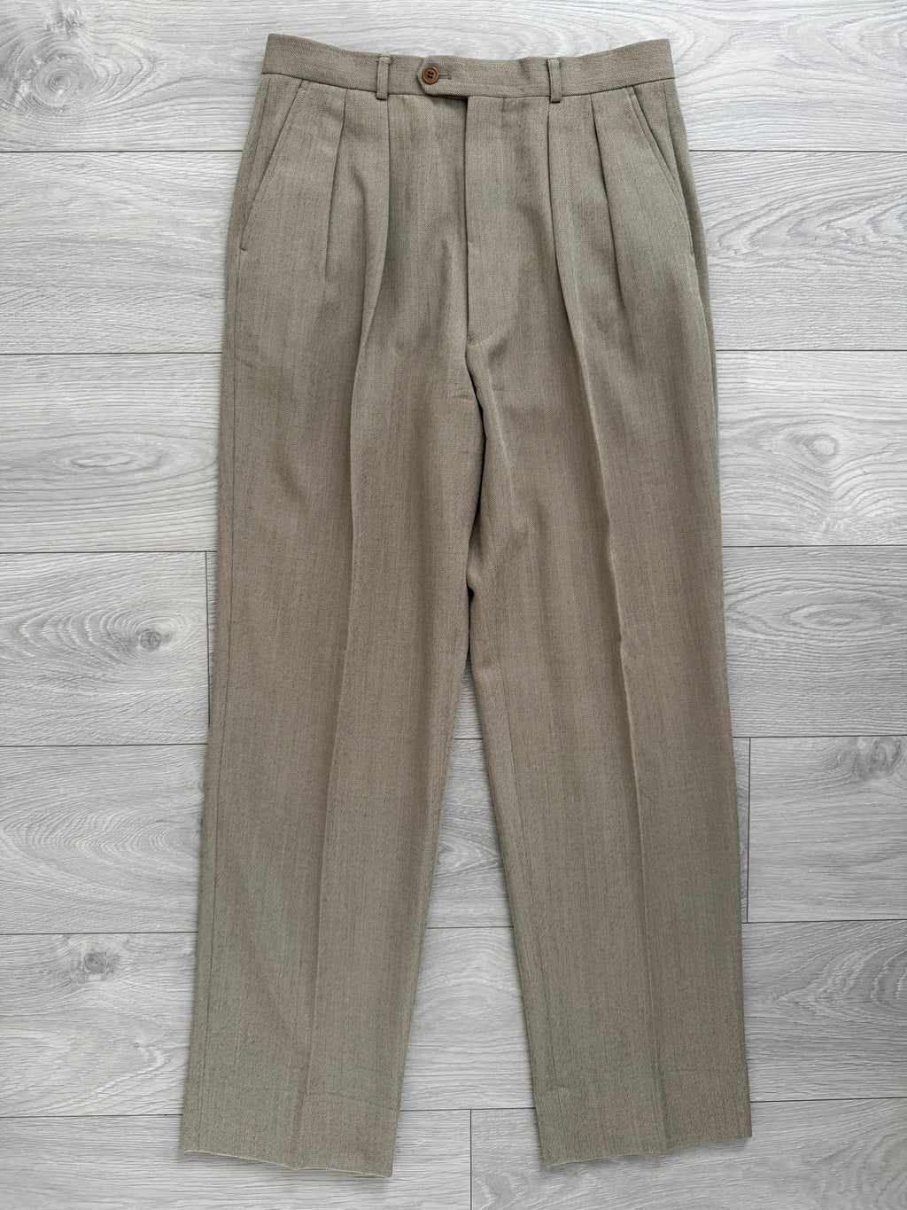 Paul Smith 1990s 3B Double Pleat Crepe Weave Wool Suit Stone Beige - Size L Jacket / 31" Waist
