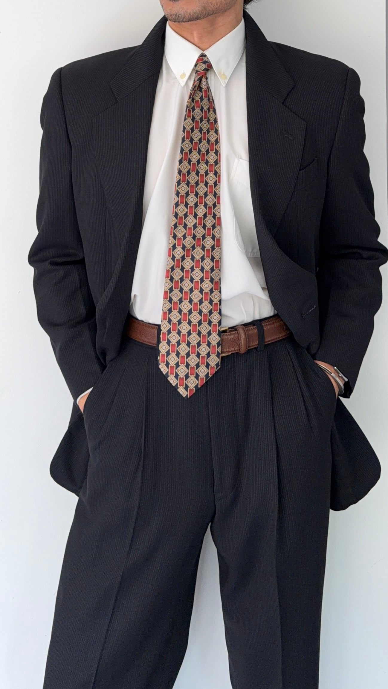 Giorgio Armani 1980s 2B Double Pleat Lightweight Textured Black Wool Suit - Size S Jacket / 30" Waist