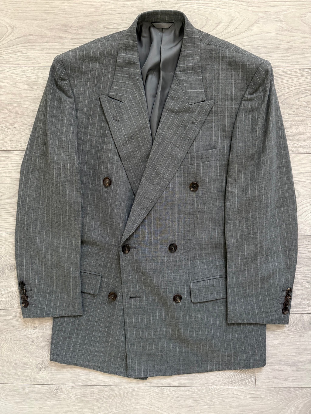 Dior 1980s Peak Lapel Double Breasted Pleated Grey Pinstriped Lightweight Suit - Size L Jacket / 33" Waist