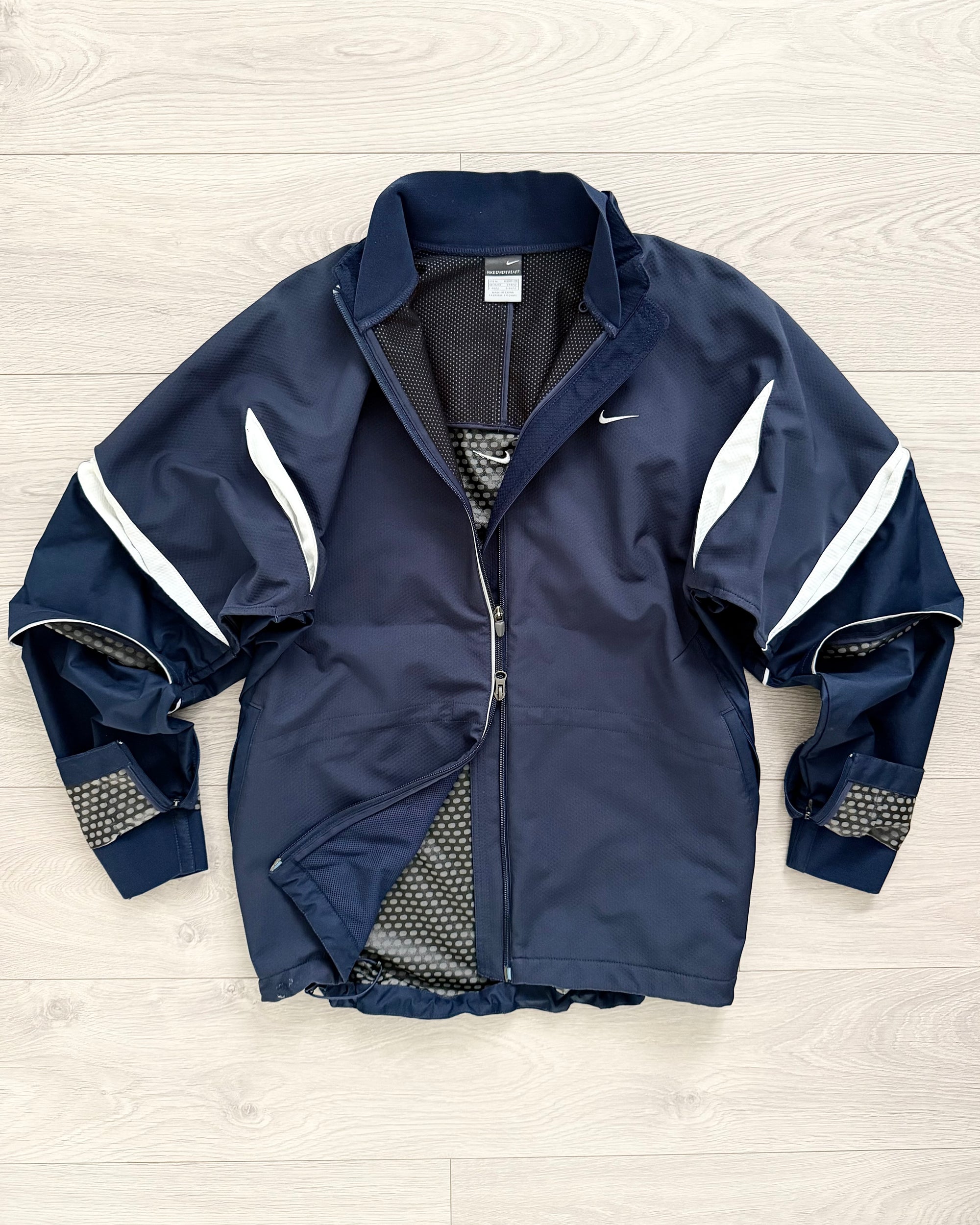 Nike Sphere React 3D Articulated Sleeve Technical Jacket - Size M