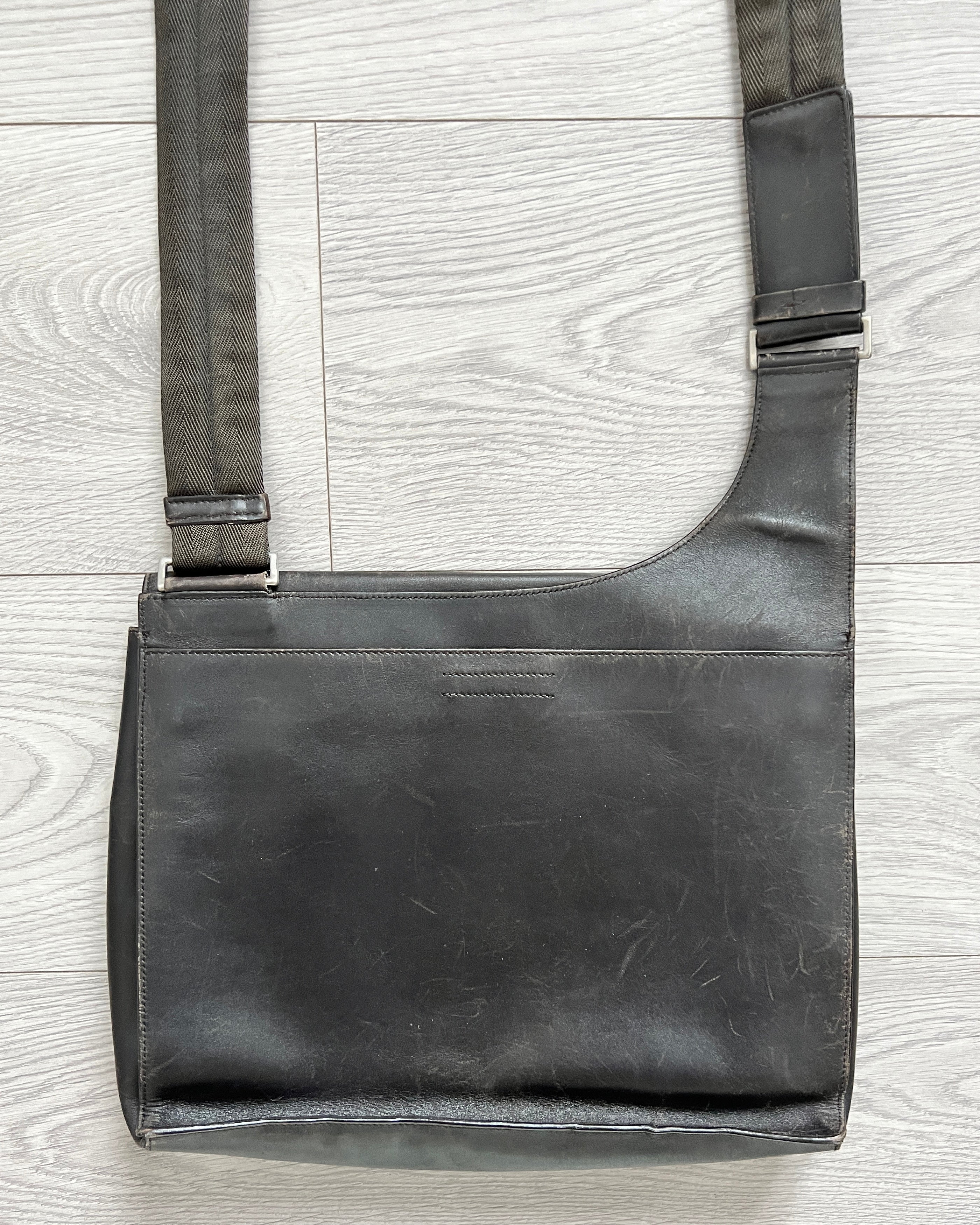 Prada Mainline AW1999 Brown Leather Cargo Crossbody Bag Prada Mainline AW1999 Brown Leather Cargo Crossbody Bag