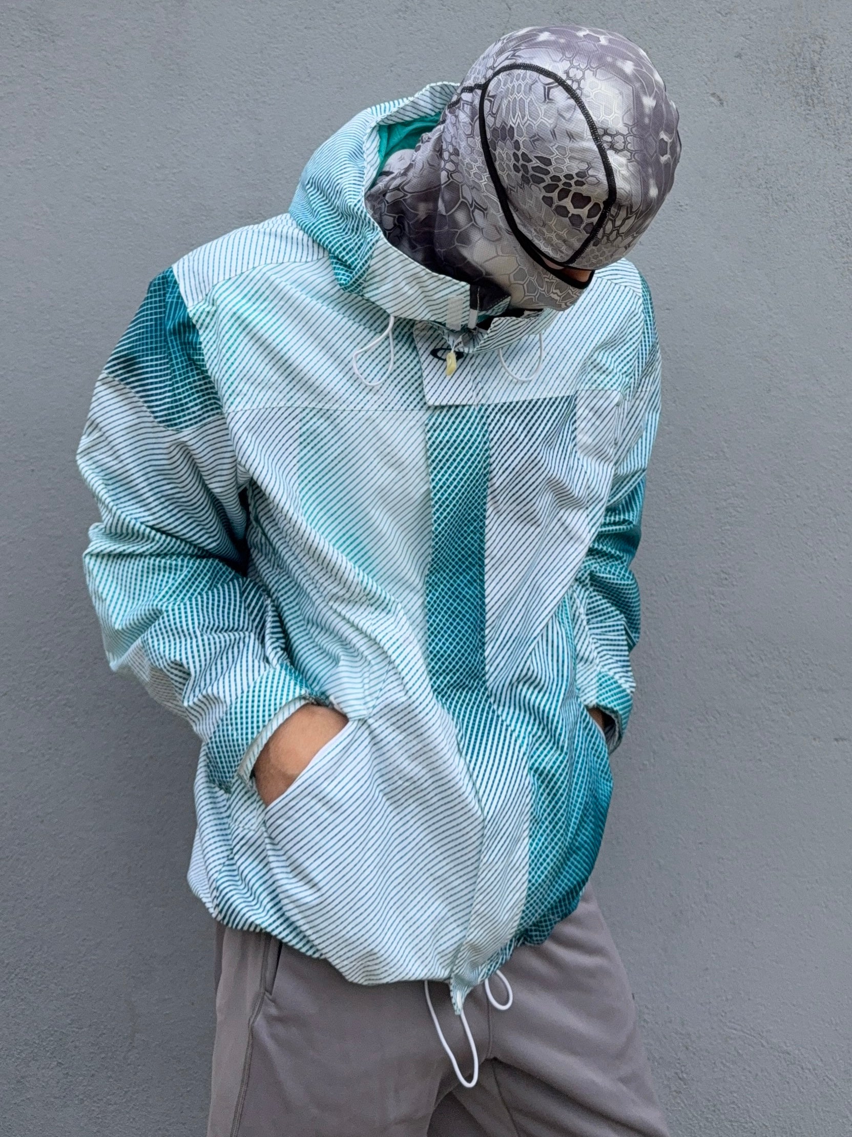 Oakley FW2010 Magnetic Hood 3D Holographic Print Technical Waterproof Jacket - Size M