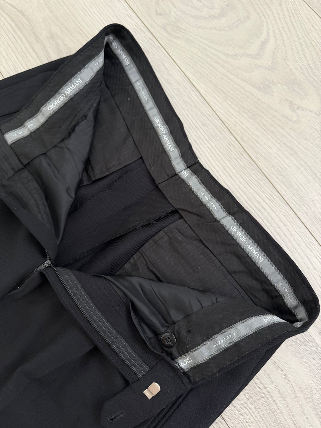 Giorgio Armani 1980s 3B Double-Pleated Wool Suit Black - Size M Jacket / 31" Waist