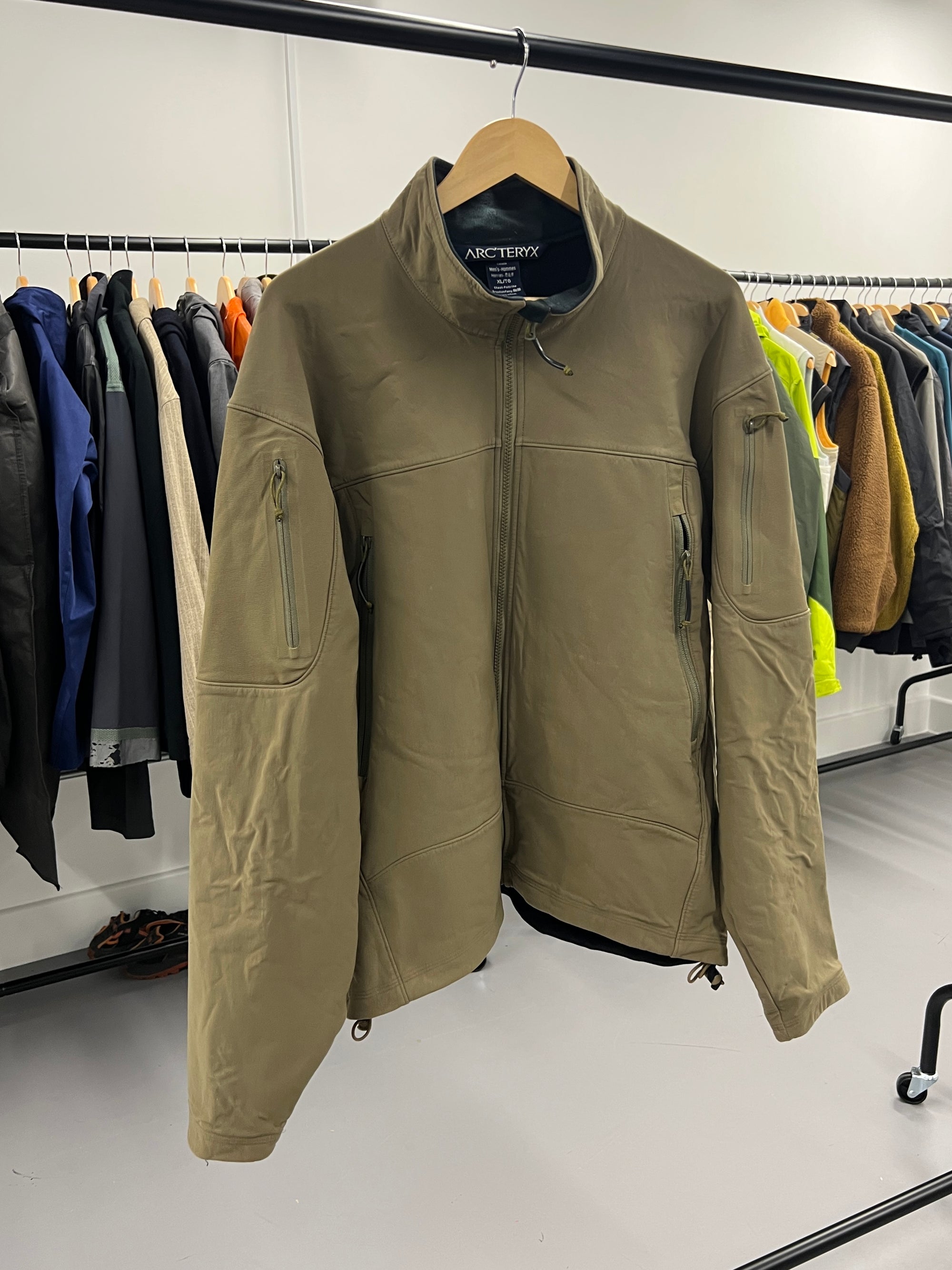 Arcteryx LEAF Gen 1 Bravo Softshell Fleece Lined Utility Jacket Crocodile Green - Size XL