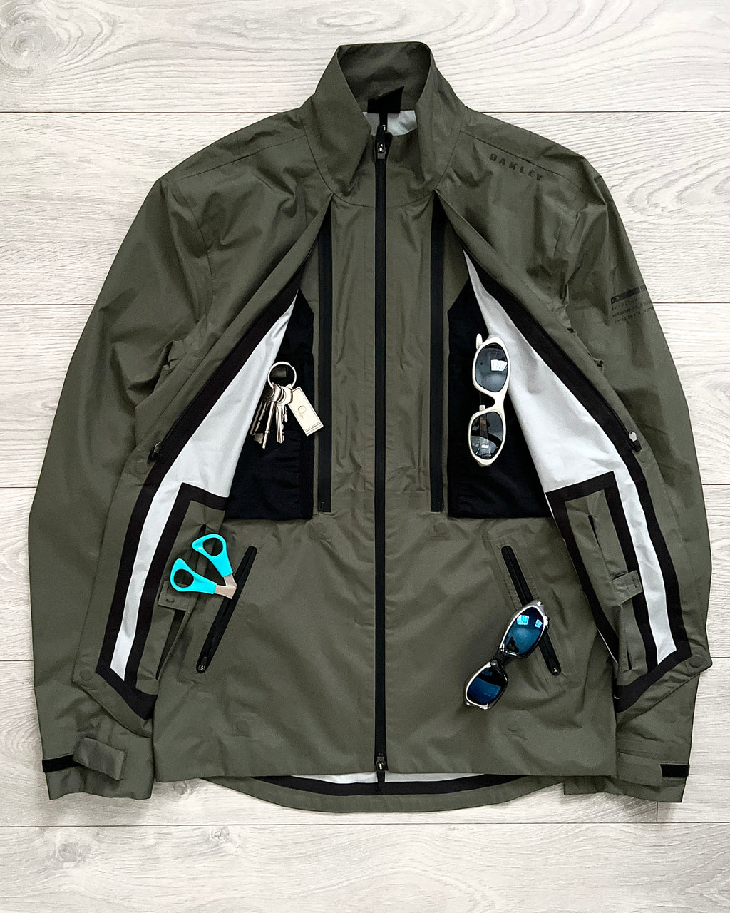Oakley 2017 Magnetic Latch Stealth Jacket - Size S