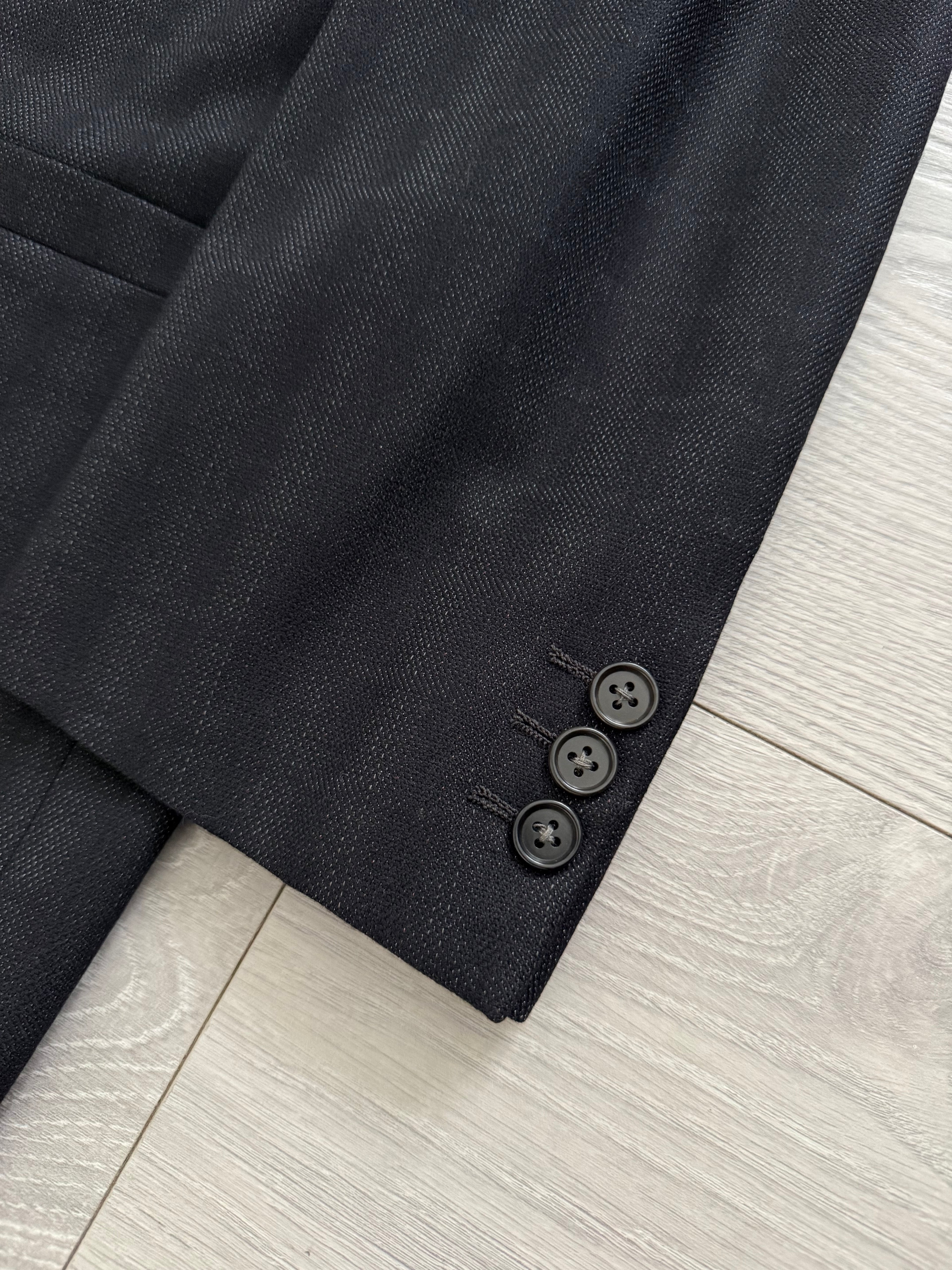Versace 1980s Notch Lapel Double Breasted Triple Pleat Textured Black Wool Suit - Size M Jacket / 32" Waist