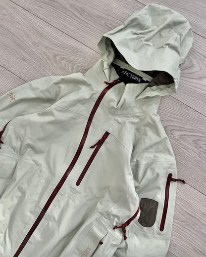 Arcteryx 00s Sidewinder Gore-Tex Jacket in 'Powder' - Size S