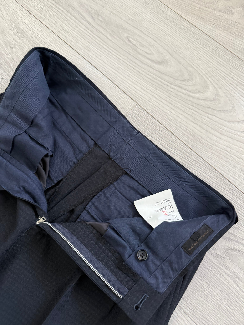 Comme Des Garcons Homme 2001 3B Navy Blue Pleated Wool Blend Suit - Size M Jacket / 30" Waist