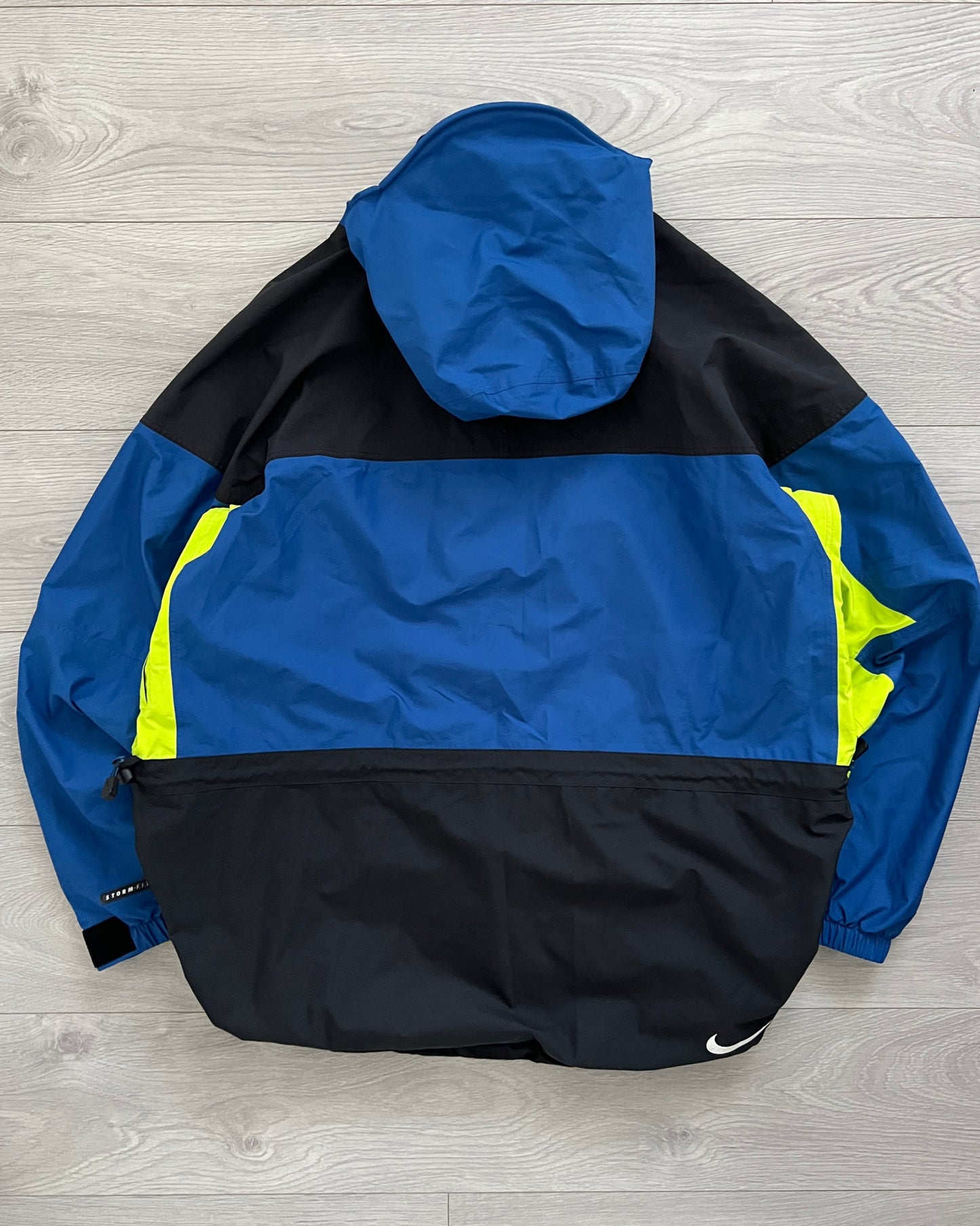 Nike ACG 00s Lungs Era Waterproof Storm Fit Tech Jacket - Size XL