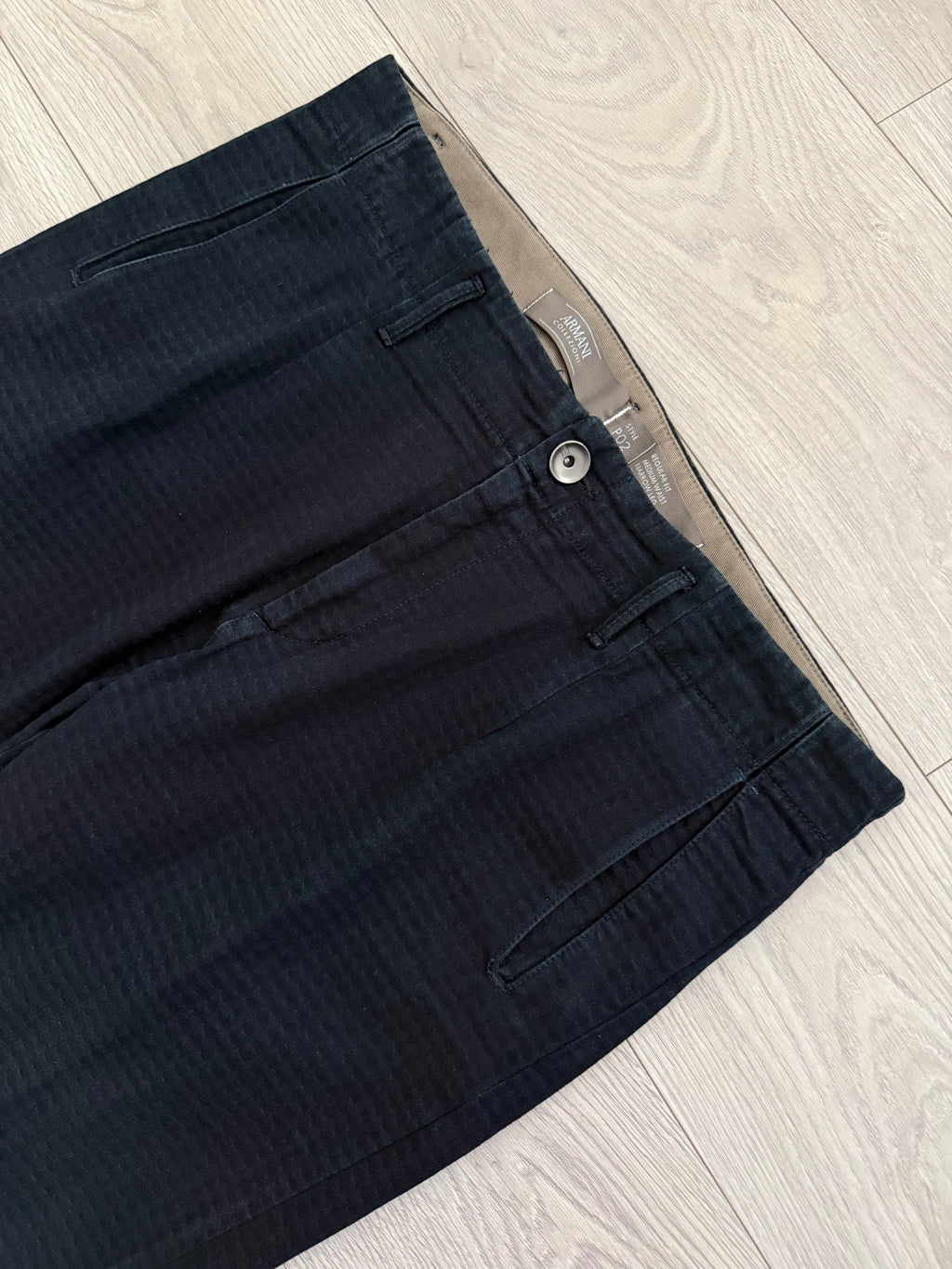 Armani 2000s Cargo Pocket Textured Navy Pants - Size 38" Waist