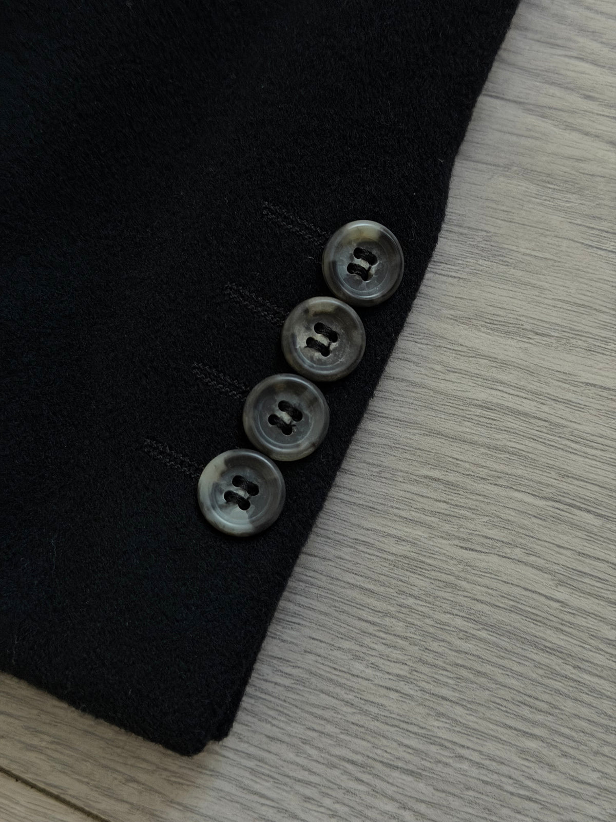 Hugo Boss 1980s 2B Wool Cashmere Black Sport Jacket Blazer - Size L