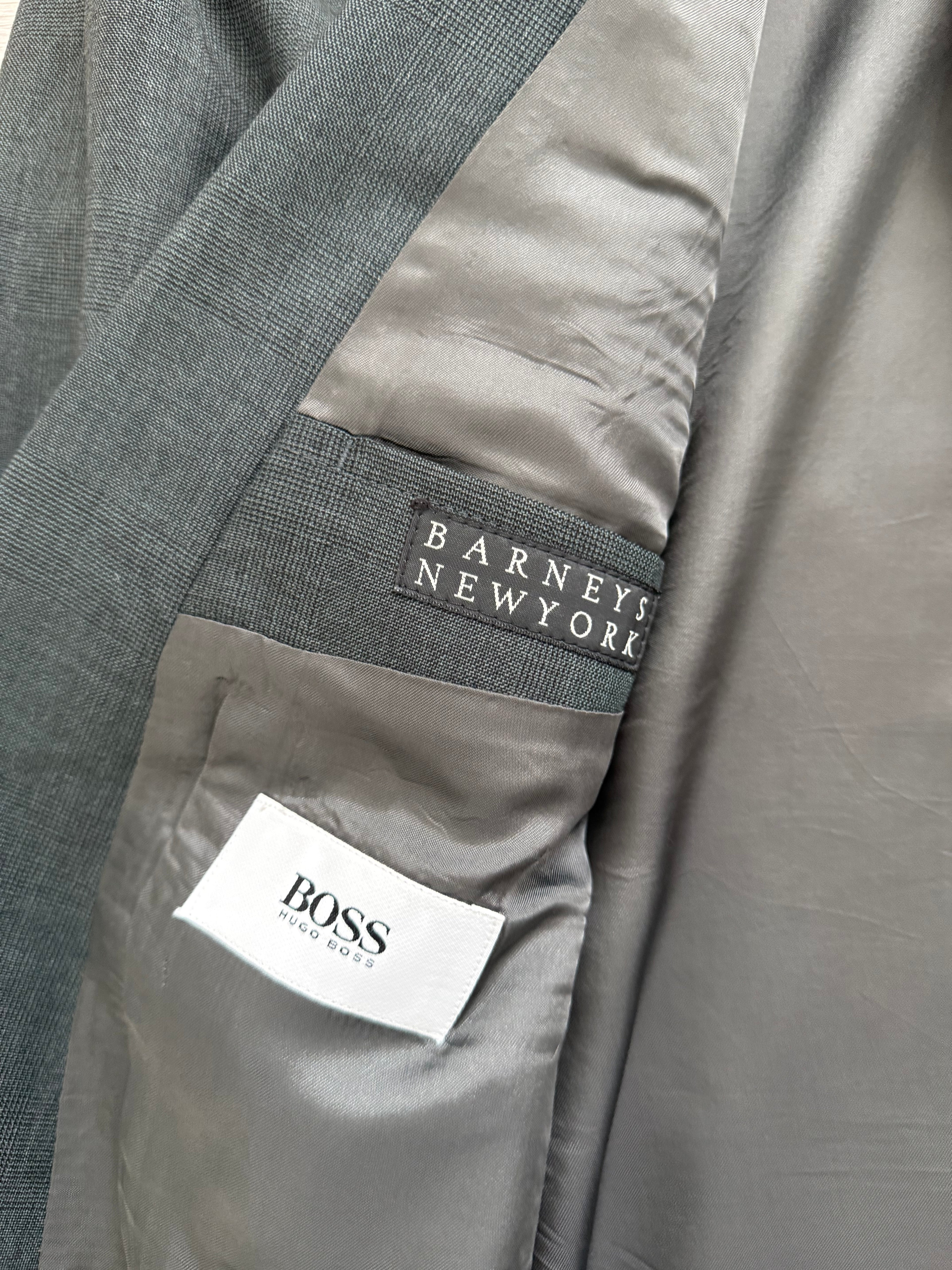 Hugo Boss 1980s Peaked Lapel Double Breasted Pleated Wool Suit Dark Green - Size XL Jacket / 36" Waist