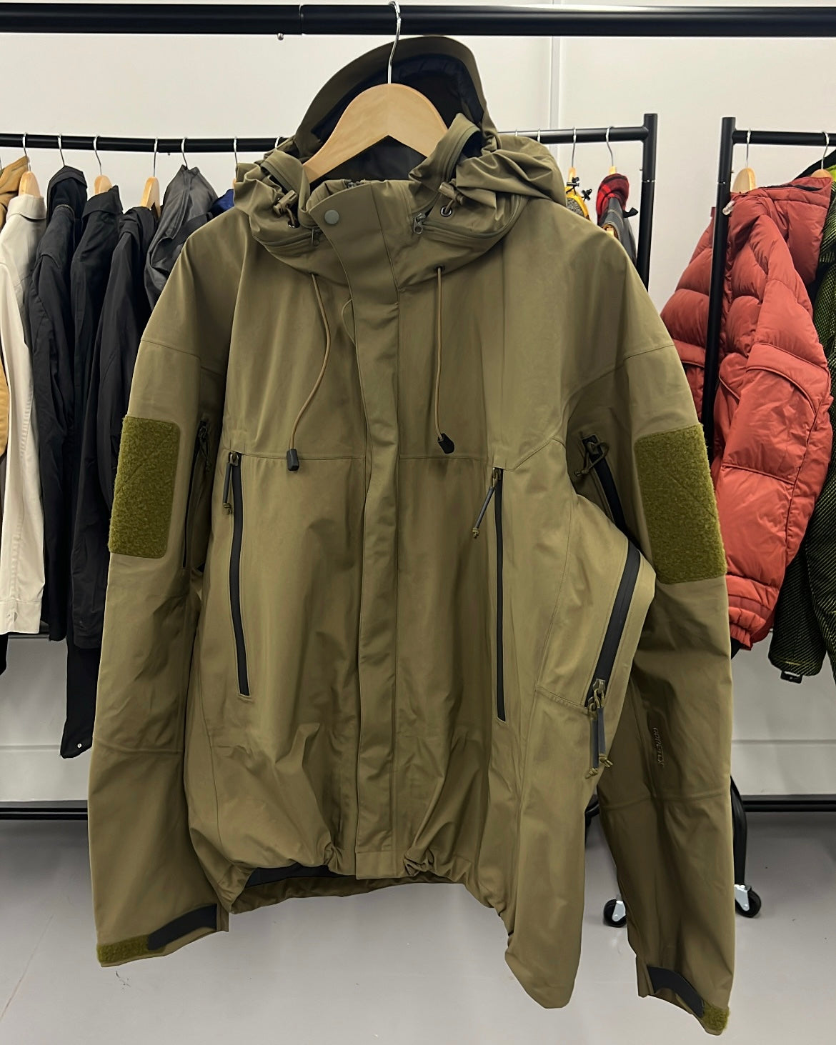Arcteryx LEAF Alpha GEN 1 GoreTex Jacket Crocodile - Size XL