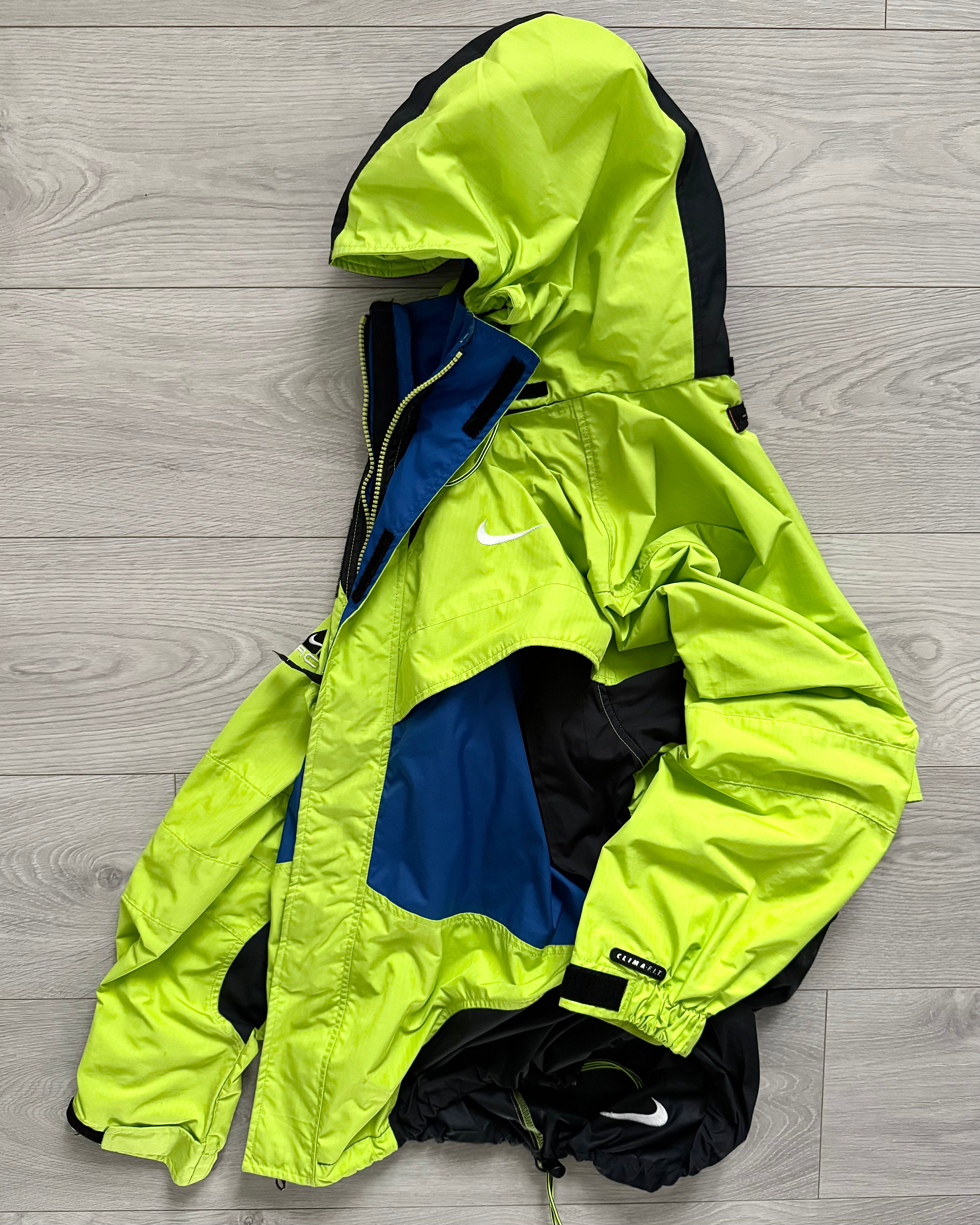 Nike ACG 00s Lungs Era Colourblock Clima-Fit Technical Waterproof Jacket - Size M