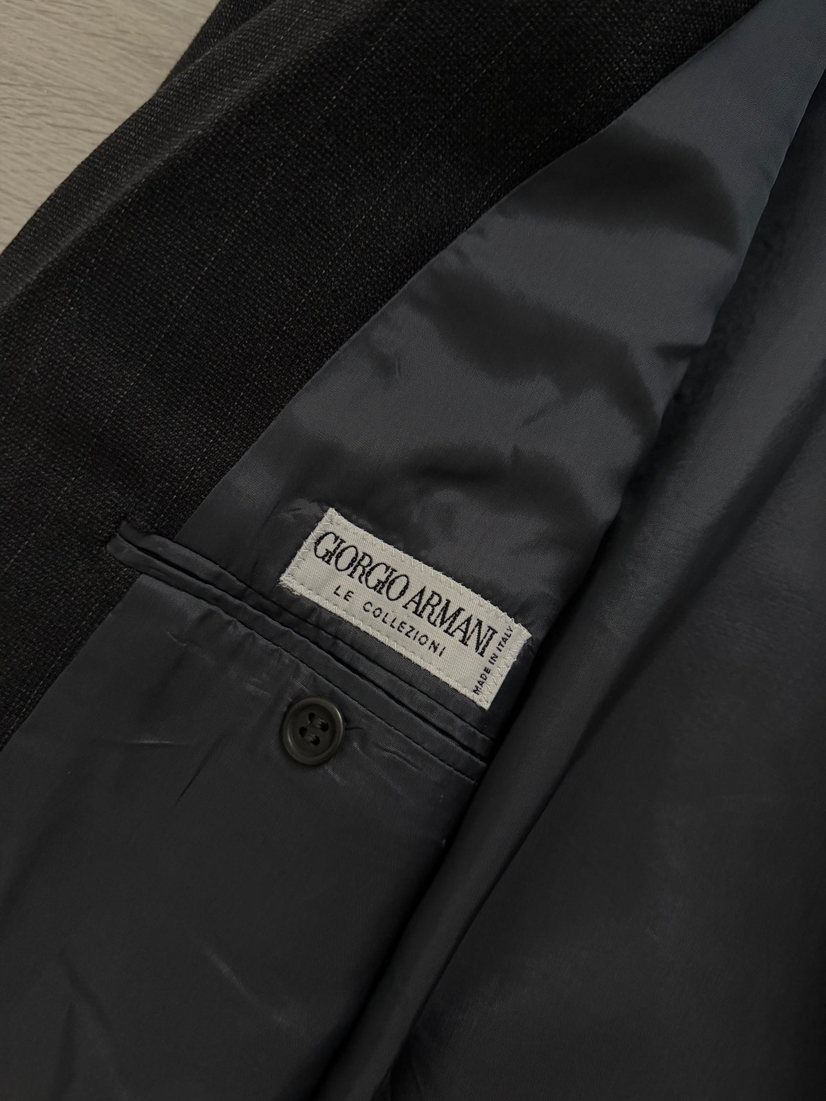 Giorgio Armani 1980s 3B Draped Textured Pleated Wool Suit Grey - Size XXL Jacket / 38" Waist