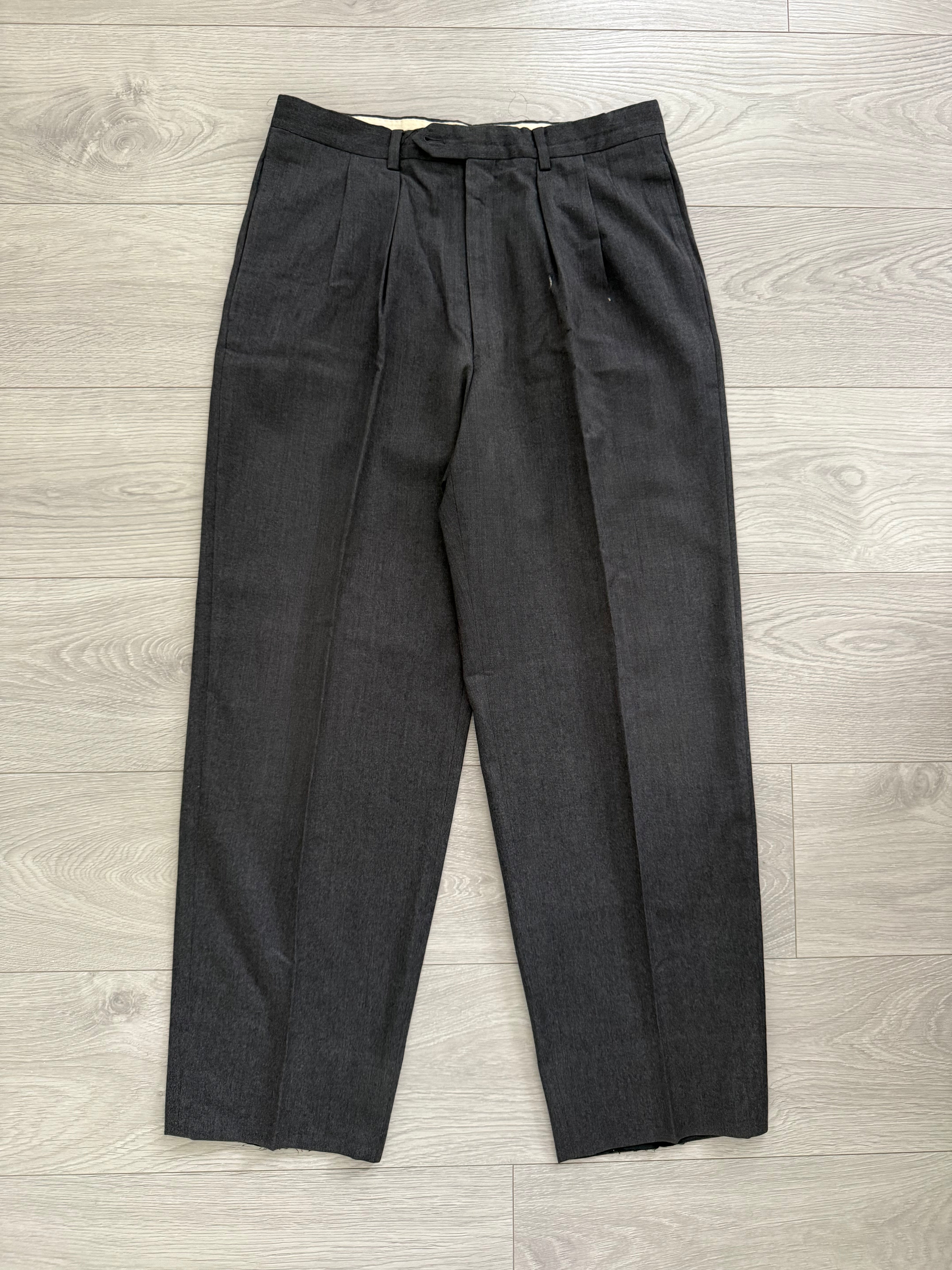 Giorgio Armani 1980s Pleated Wool Pants - Size 32 – NDWC0 Shop Giorgio Armani 1980s Pleated Wool Pants - Size 32 – NDWC0 Shop