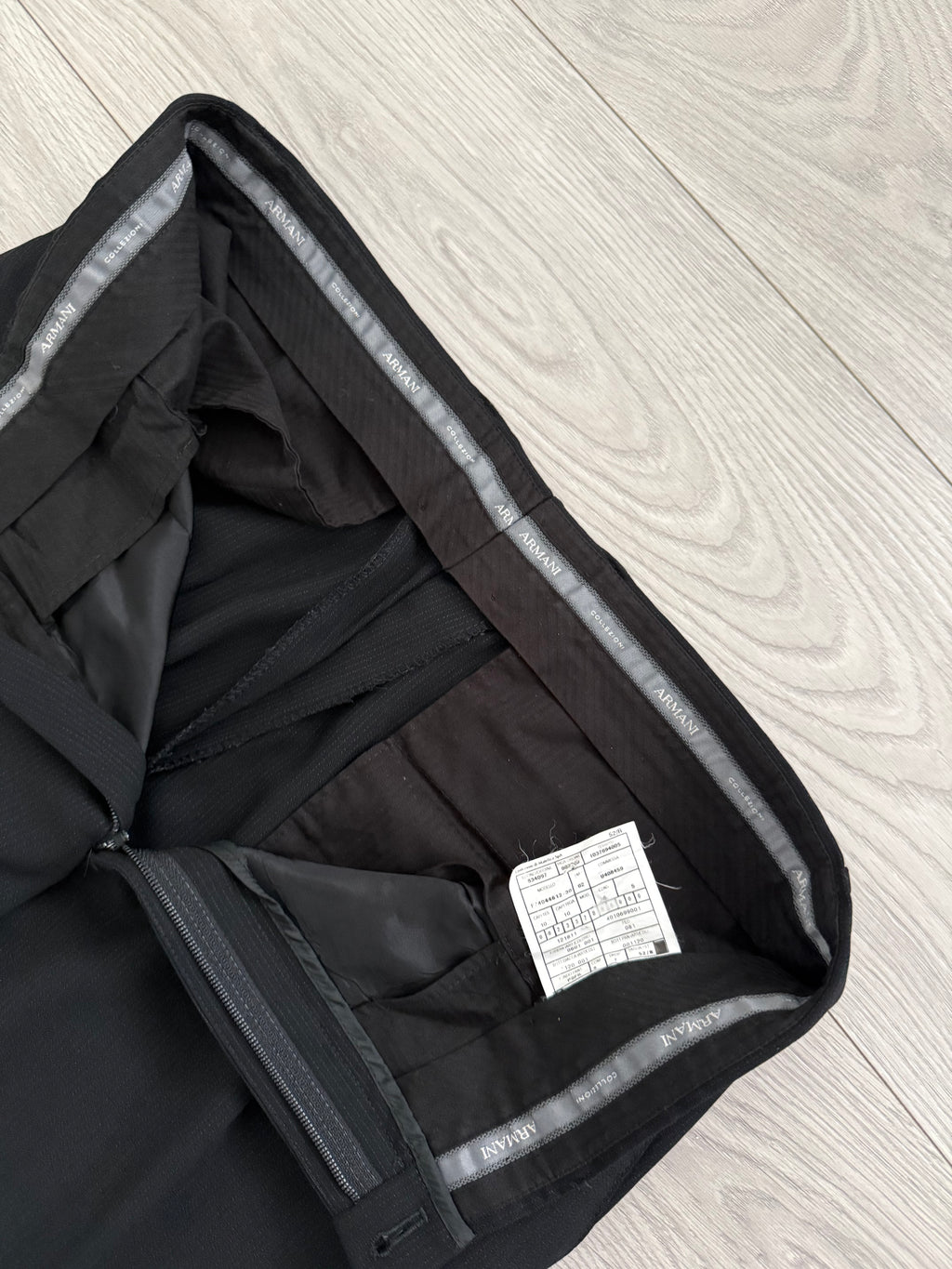 Armani 1990s 3B Draped Wool Black Suit - Size XL Jacket / 36" Waist